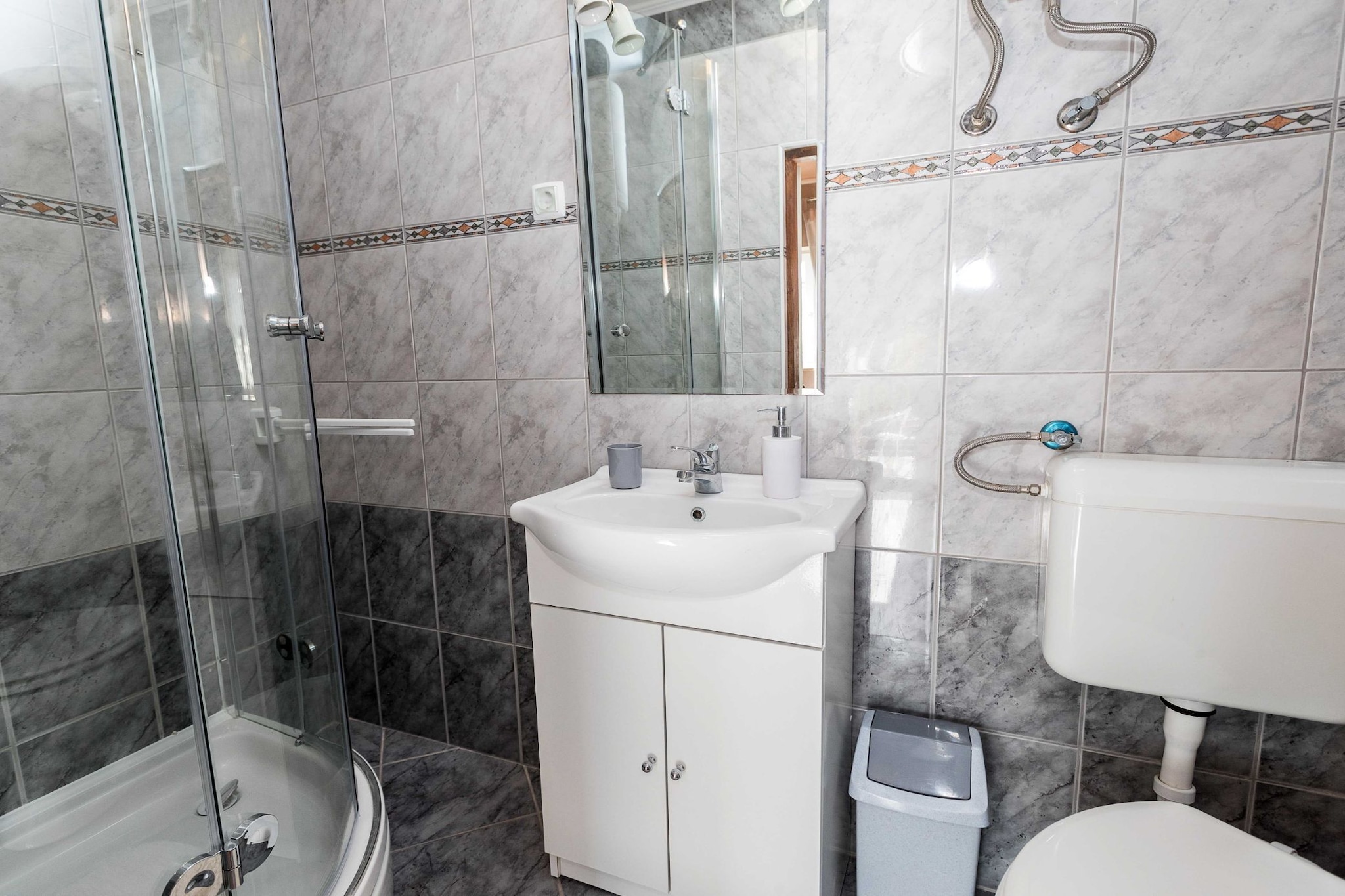 Beachfront Crikvenica Apartments with Sea View - Classic Studio Apartment with Sea View (owner 2)-Salle de bain