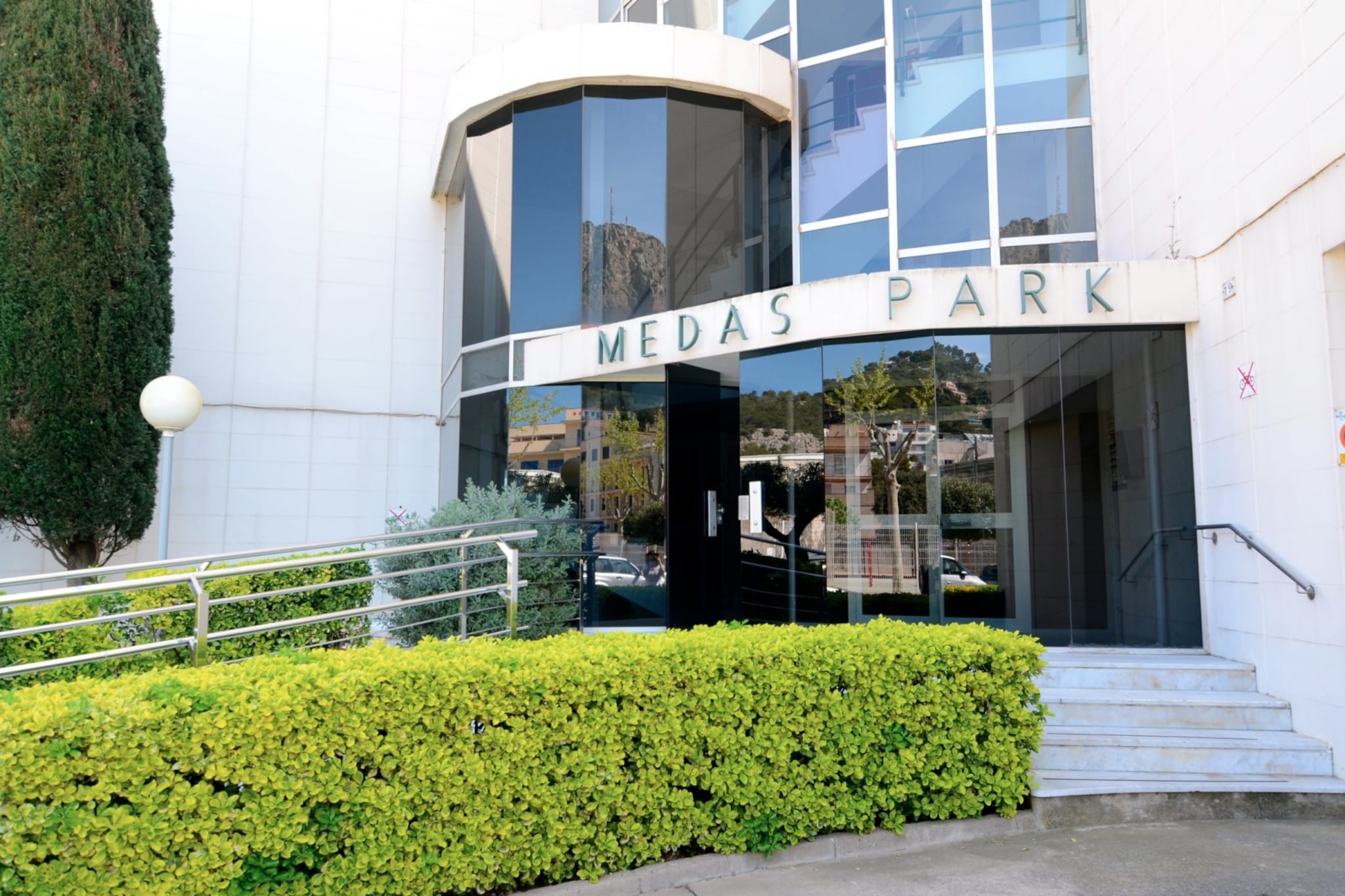 MEDES PARK I 2-1-Outdoor