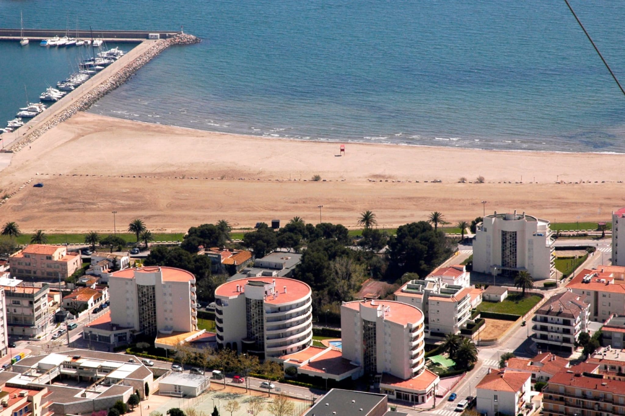 MEDES PARK I 2-1-Outdoor
