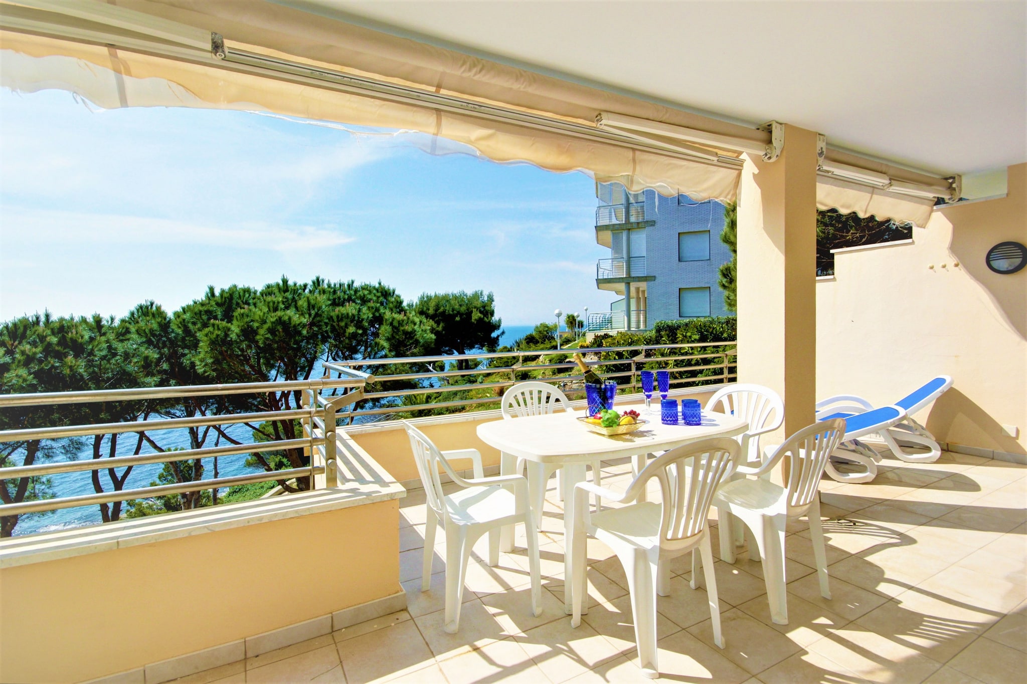 MARE NOSTRUM 1 18 Roses-Terrace balcony