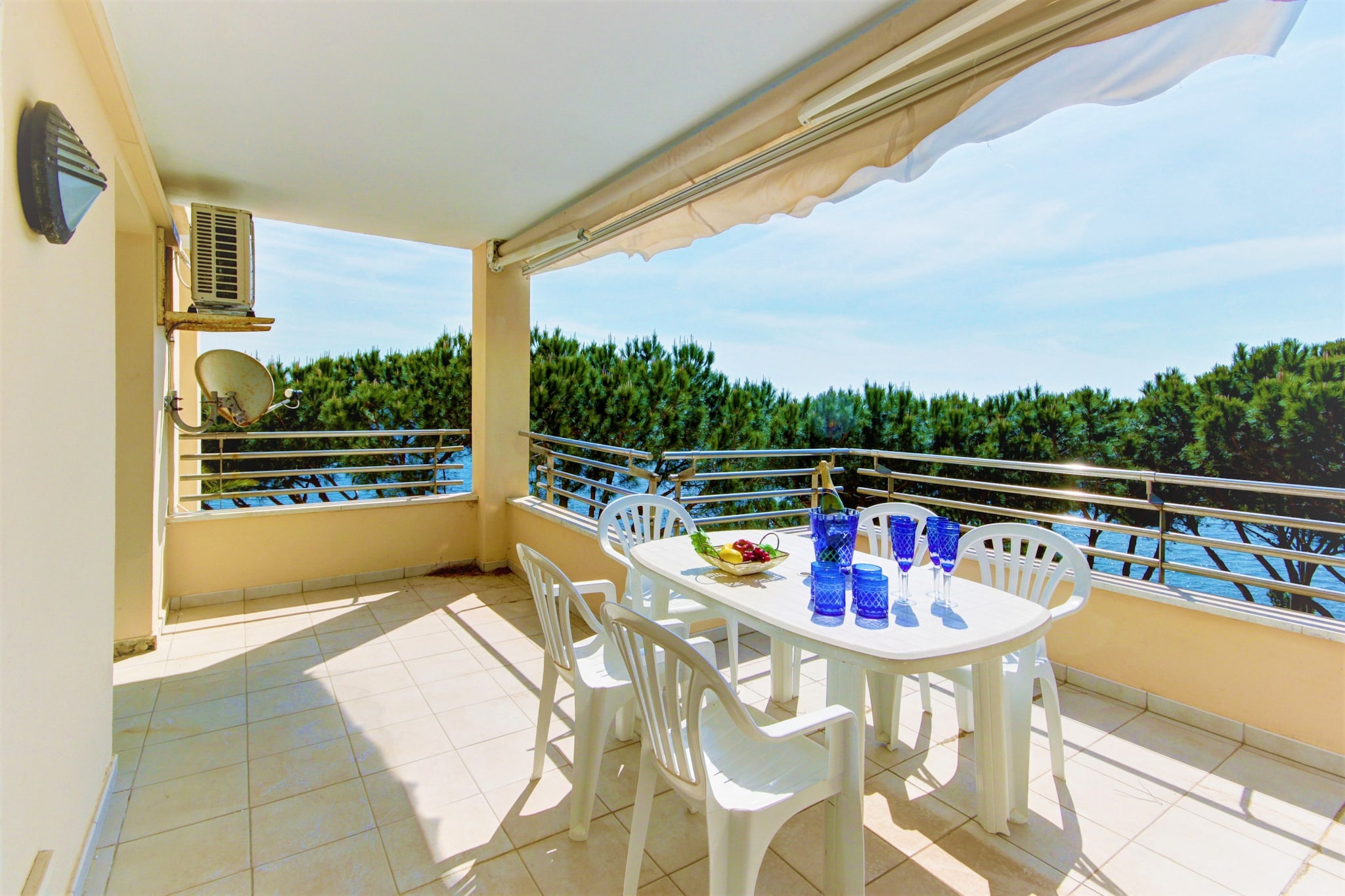 MARE NOSTRUM 1 18 Roses-Terrace balcony