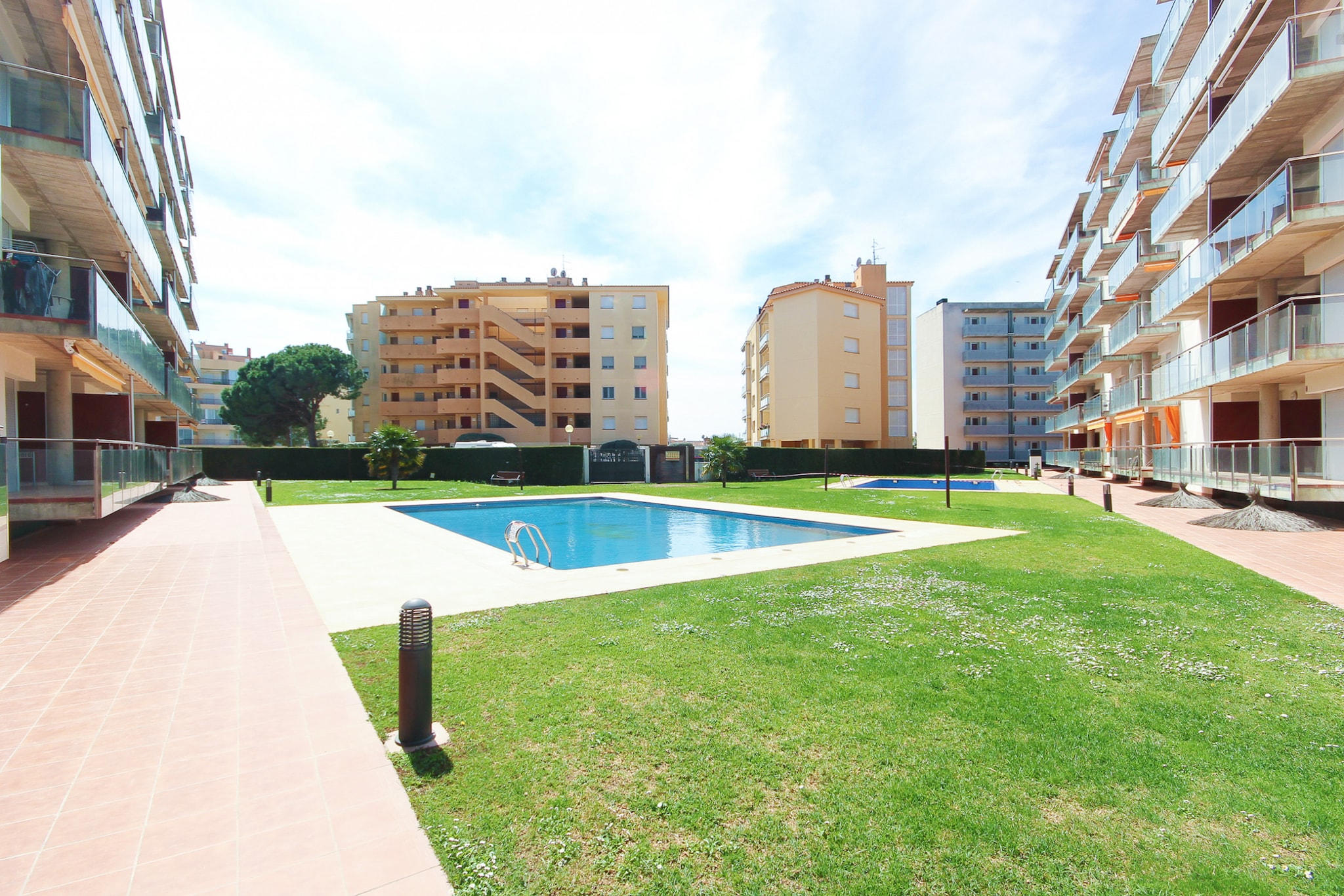 MARINES MESTRAL Bjs 8 Roses-Pool
