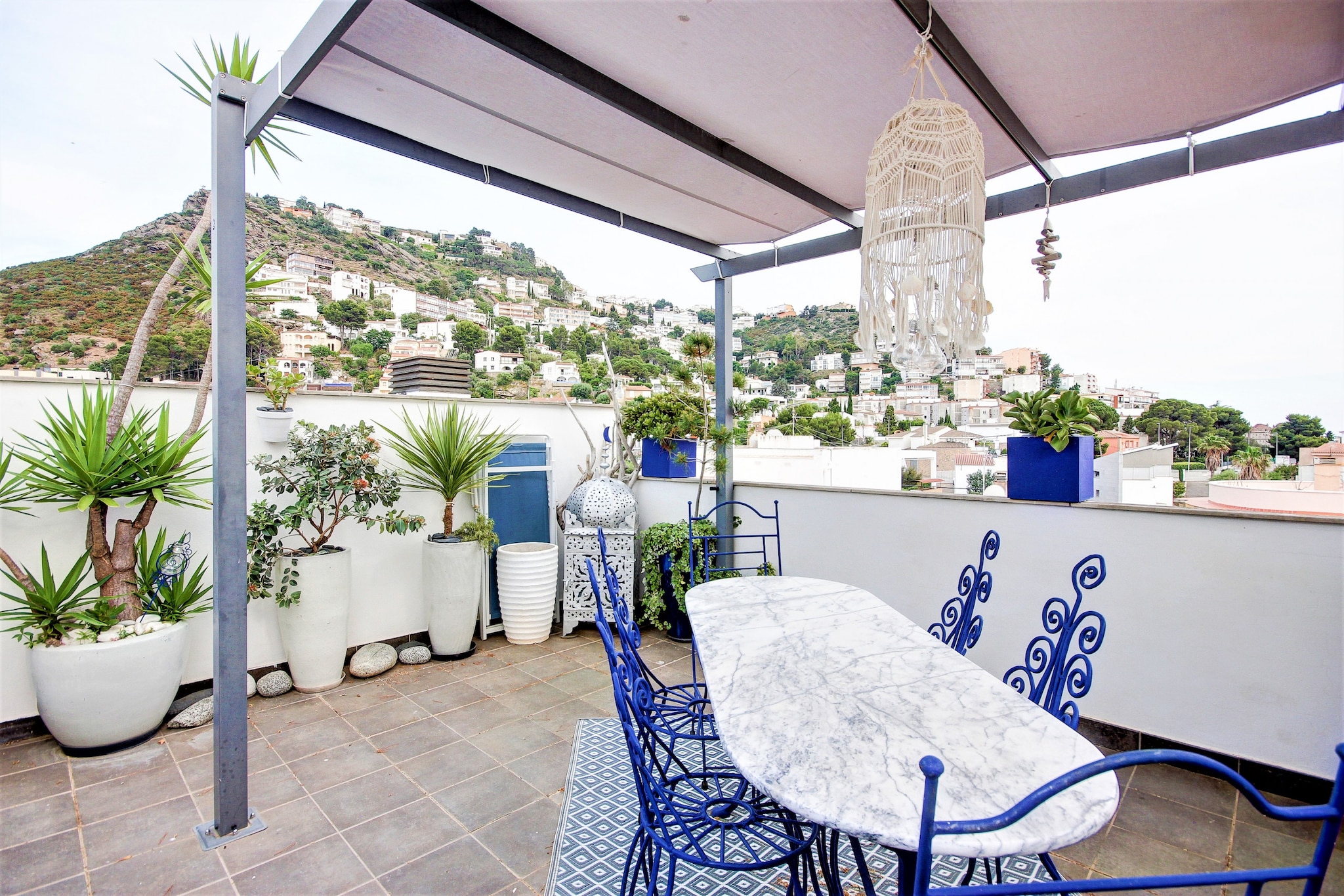 EUGENI D'ORS 3 1 Roses-Terras