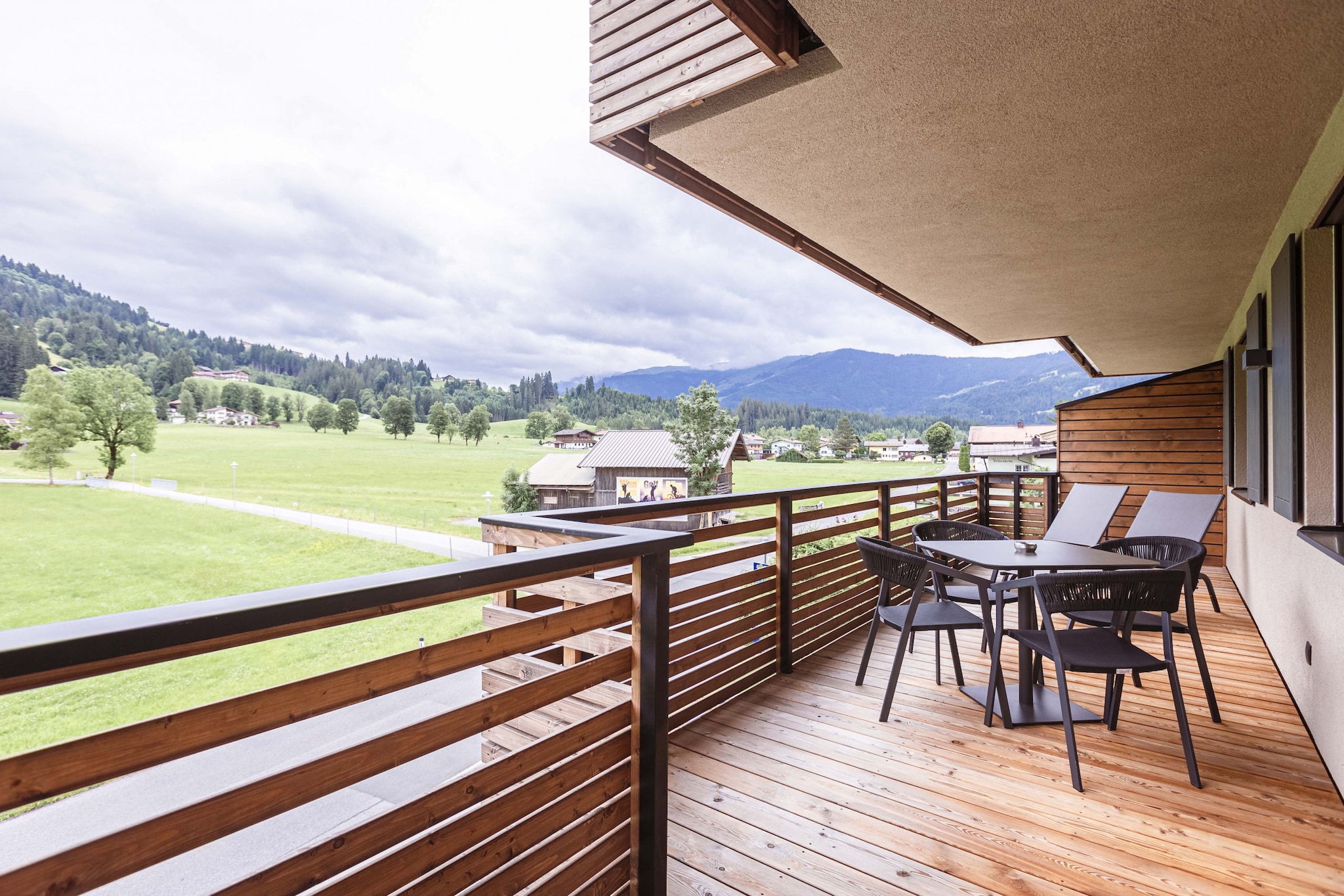 Apartment near Alpenrosenbahn ski lift