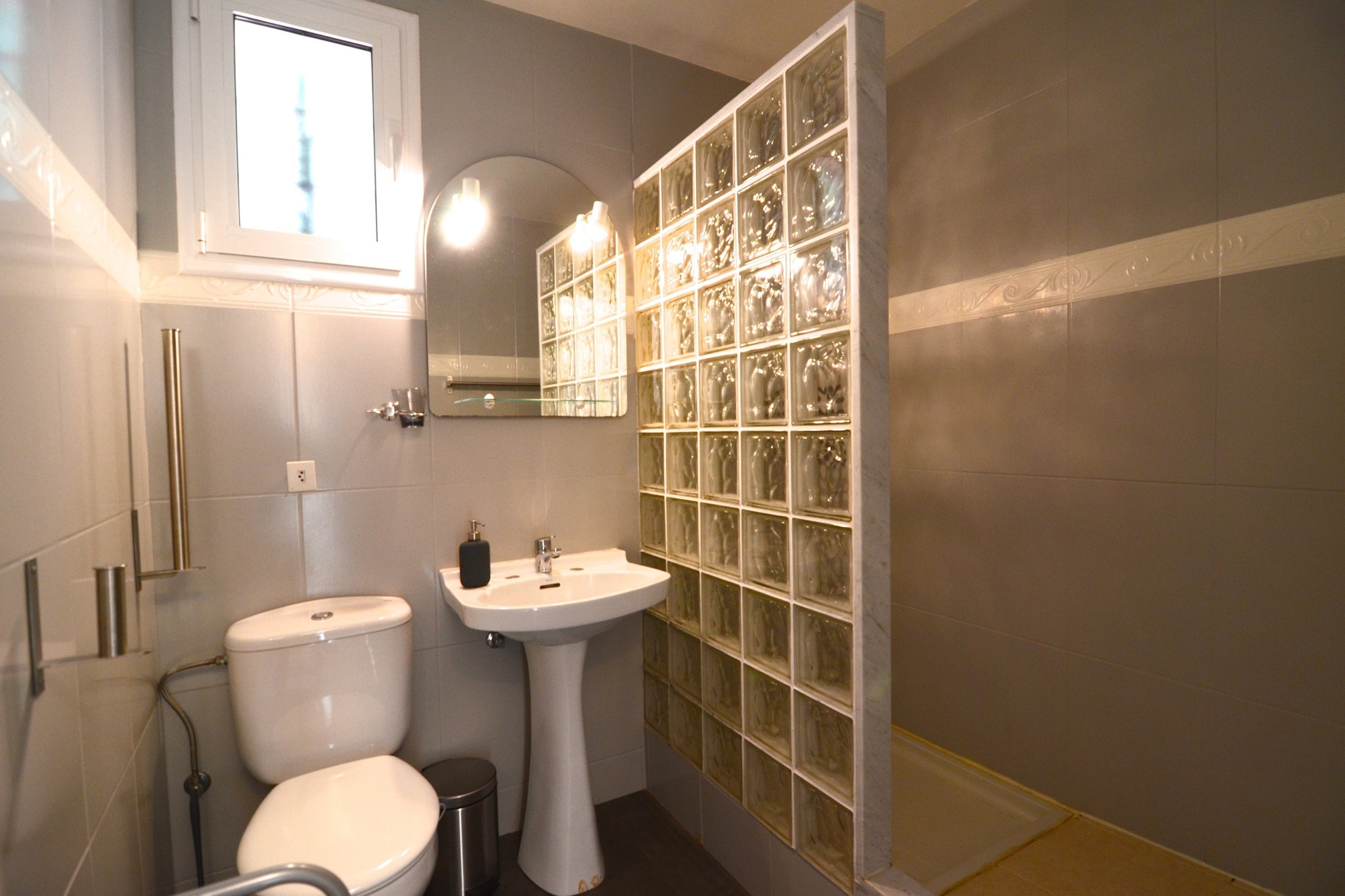 VILLA SA PUNTA 46-BEGUR-Badkamer