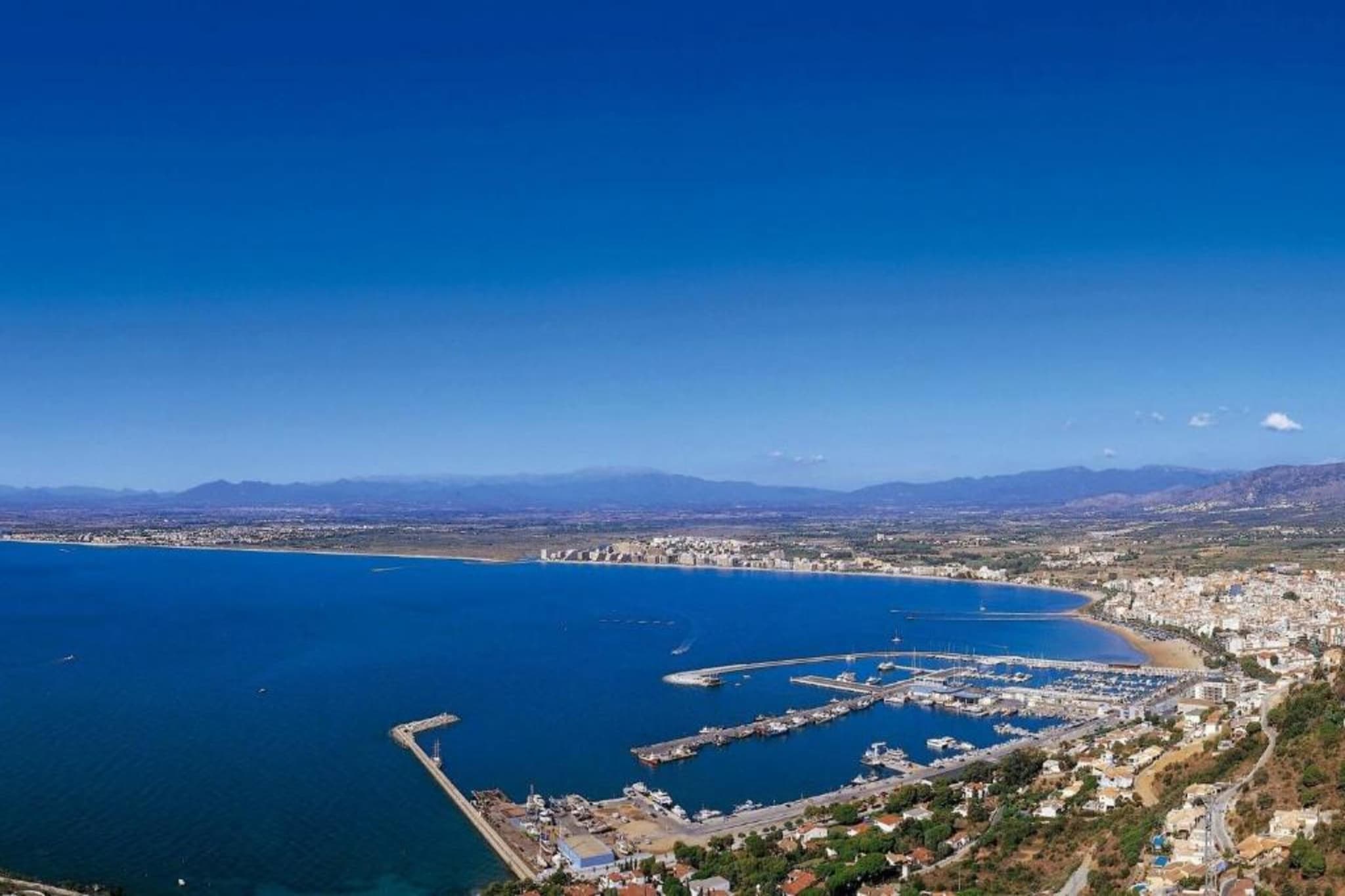 RAVAL DELS GRECS 16 Roses-Gebieden zomer 20km