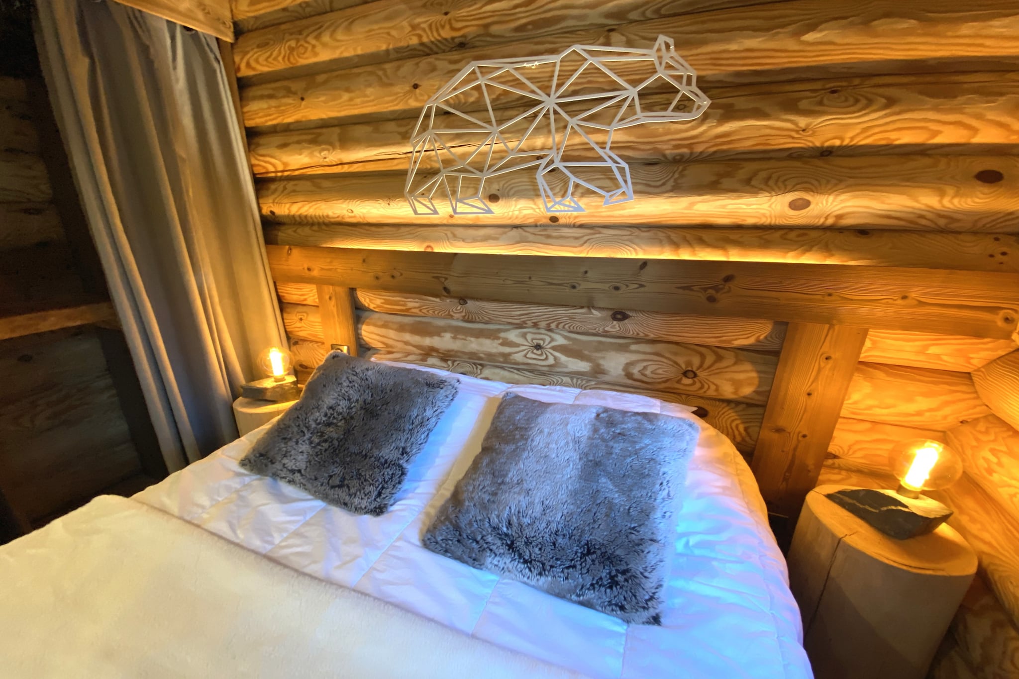 L'OURS BLANC Chalet en rondins-Slaapkamer