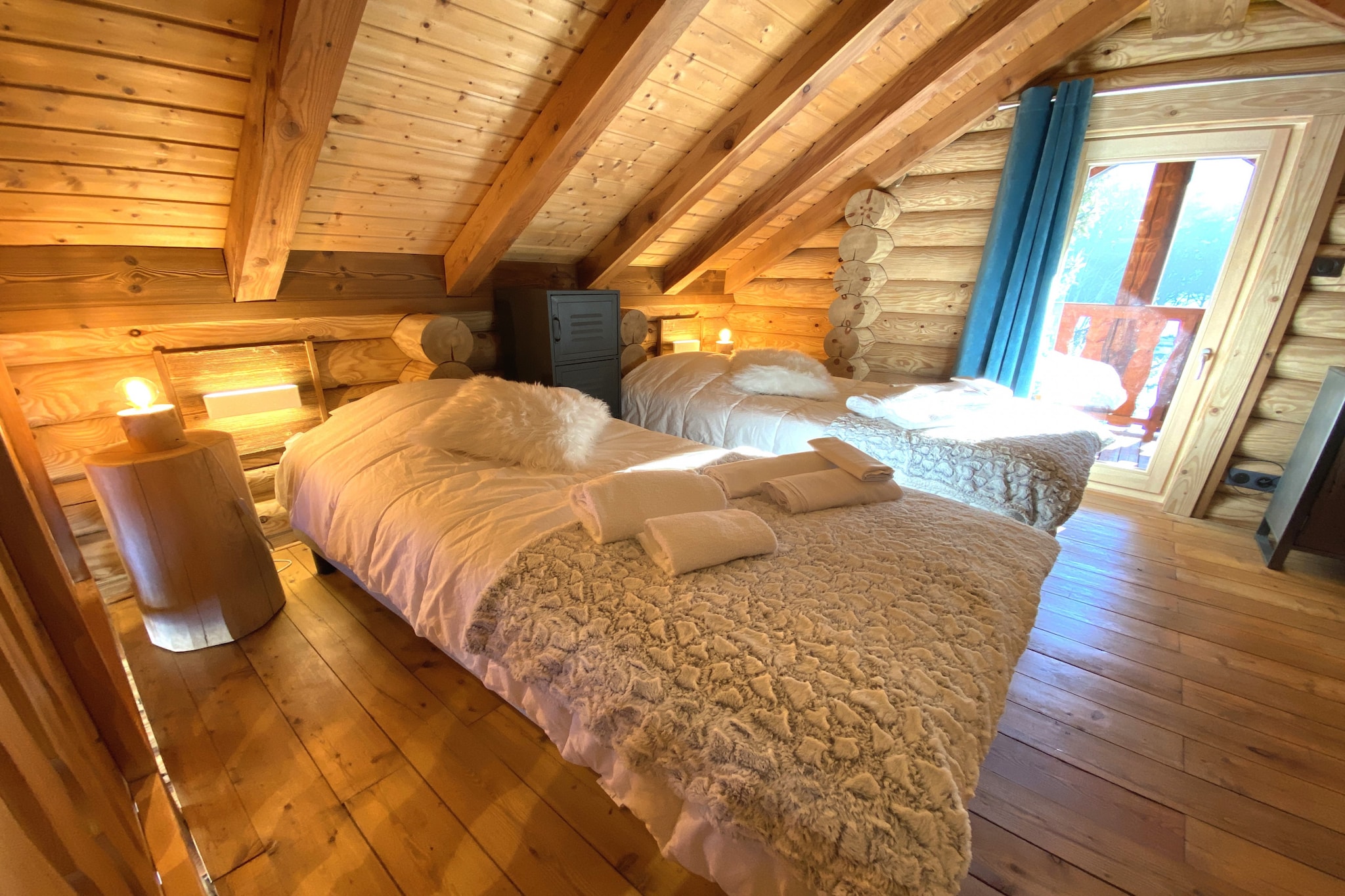 L'OURS BLANC Chalet en rondins-Slaapkamer