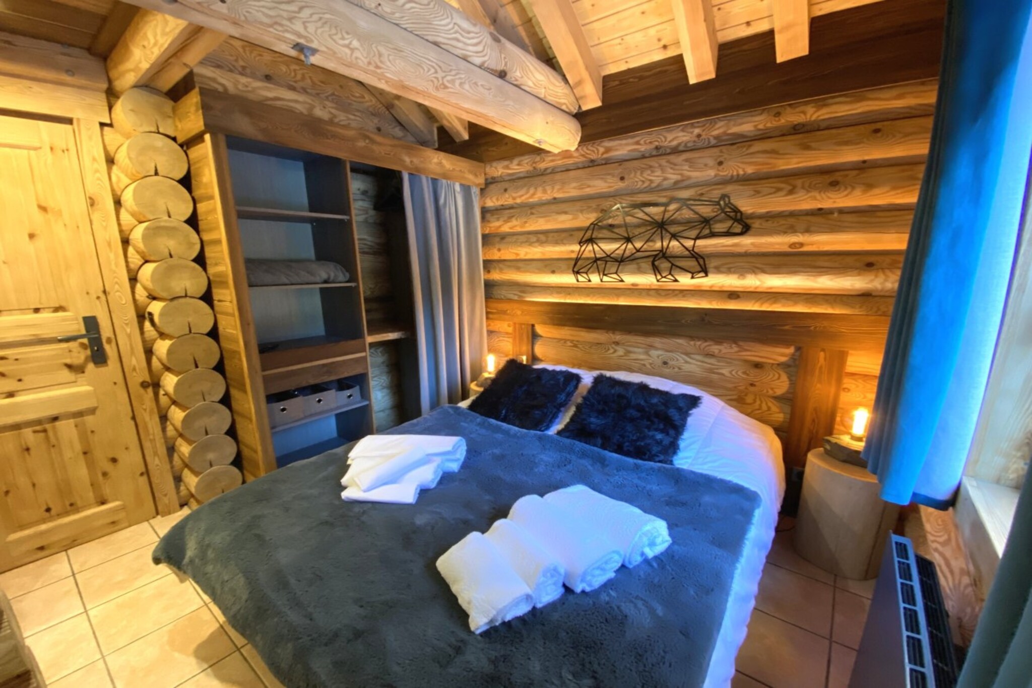 L'OURS NOIR Chalet en rondins-Slaapkamer