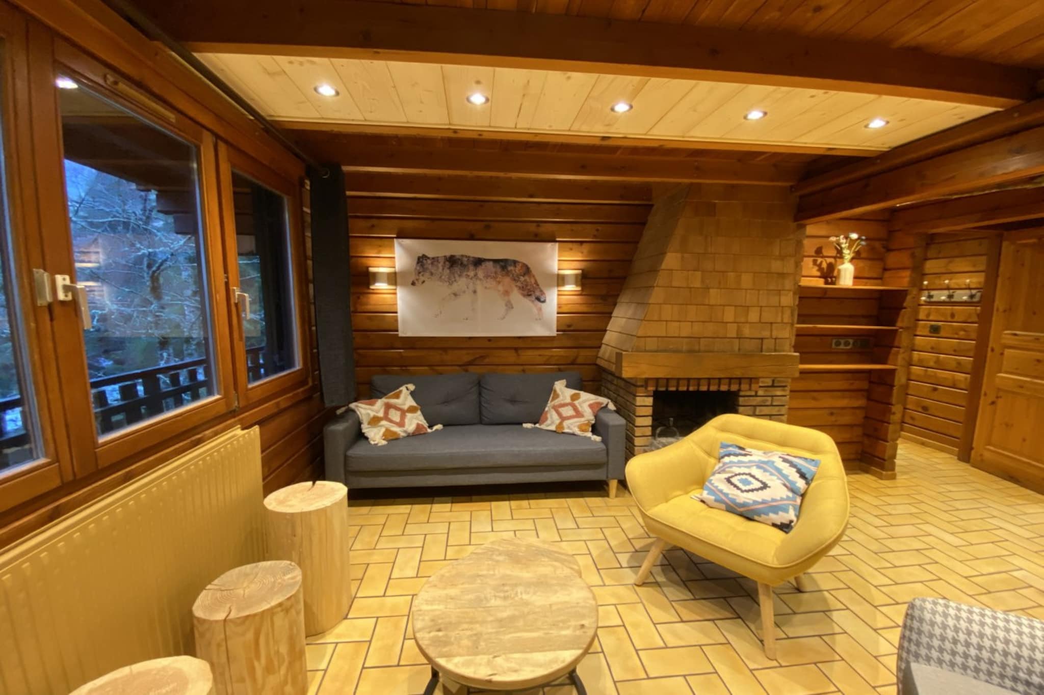 LE GRIZZLY Chalet en bois au calme-Woonkamer