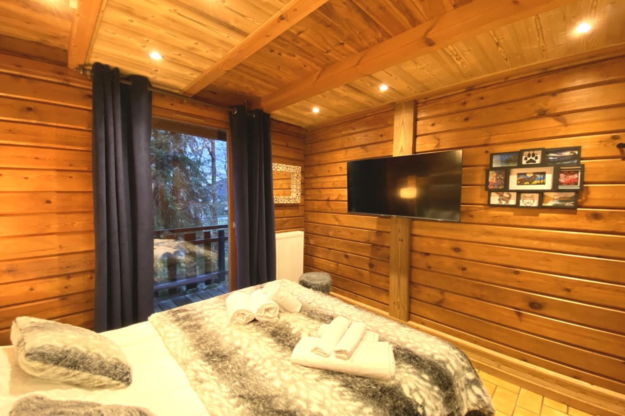 LE GRIZZLY Chalet en bois au calme-Slaapkamer