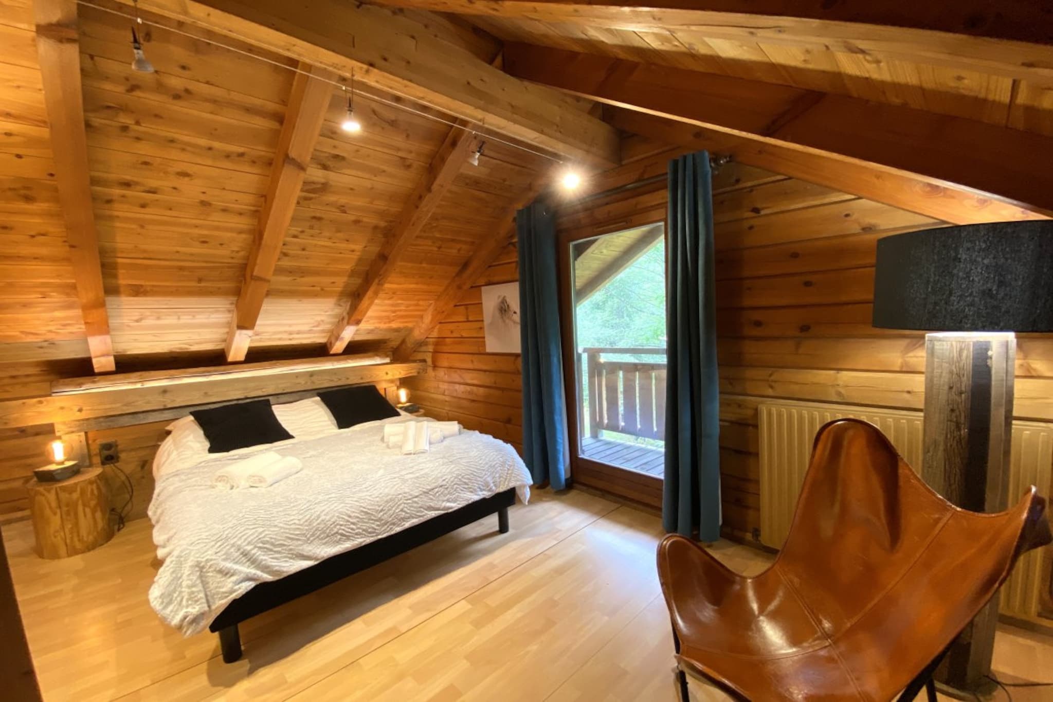 LE RENARD  Chalet en bois au calme-Slaapkamer