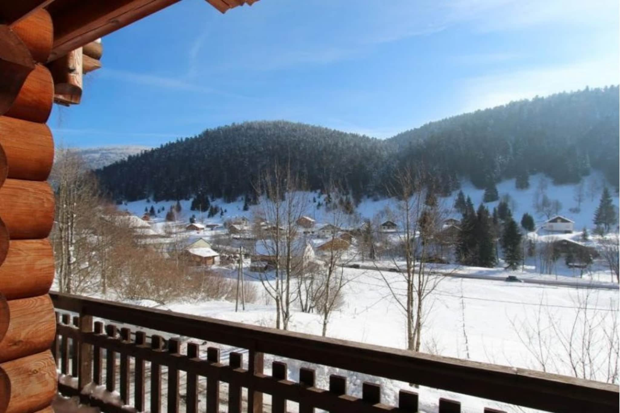 LE GRAND CERF  Chalet en rondins avec SPA Jacuzzi-Buitenlucht