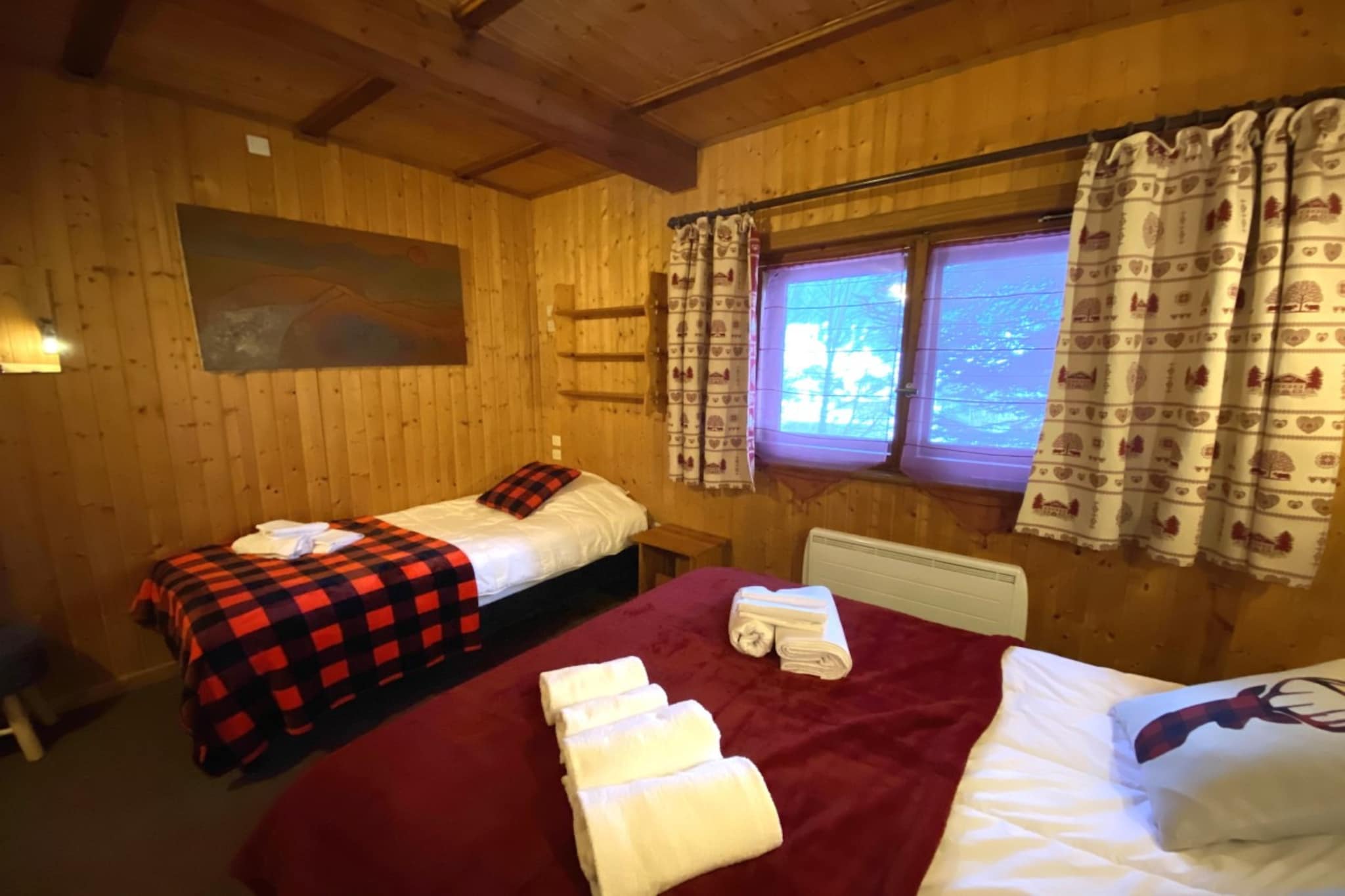 LE TRAPPEUR  Chalet en bois vue montagne-Slaapkamer