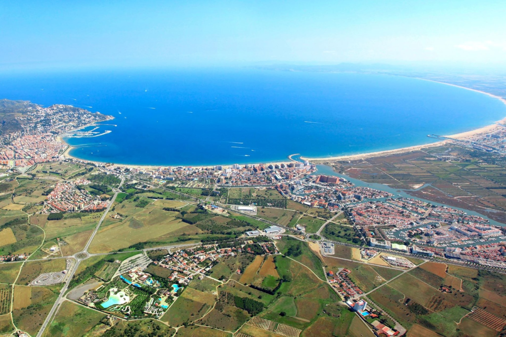 GRAN RESERVA FLORES 4 1 66 Empuriabrava- Barneda-Aussicht Sommer