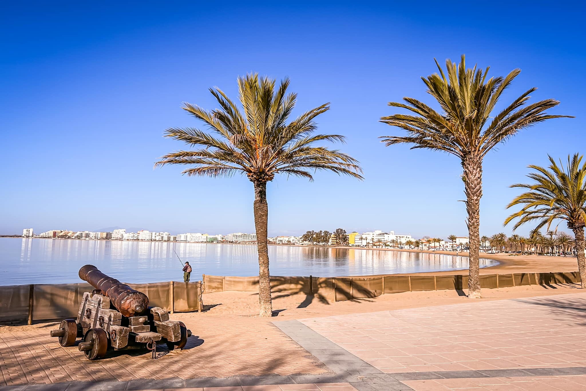 LA PLATJA  1F Roses-Areas summer 5km