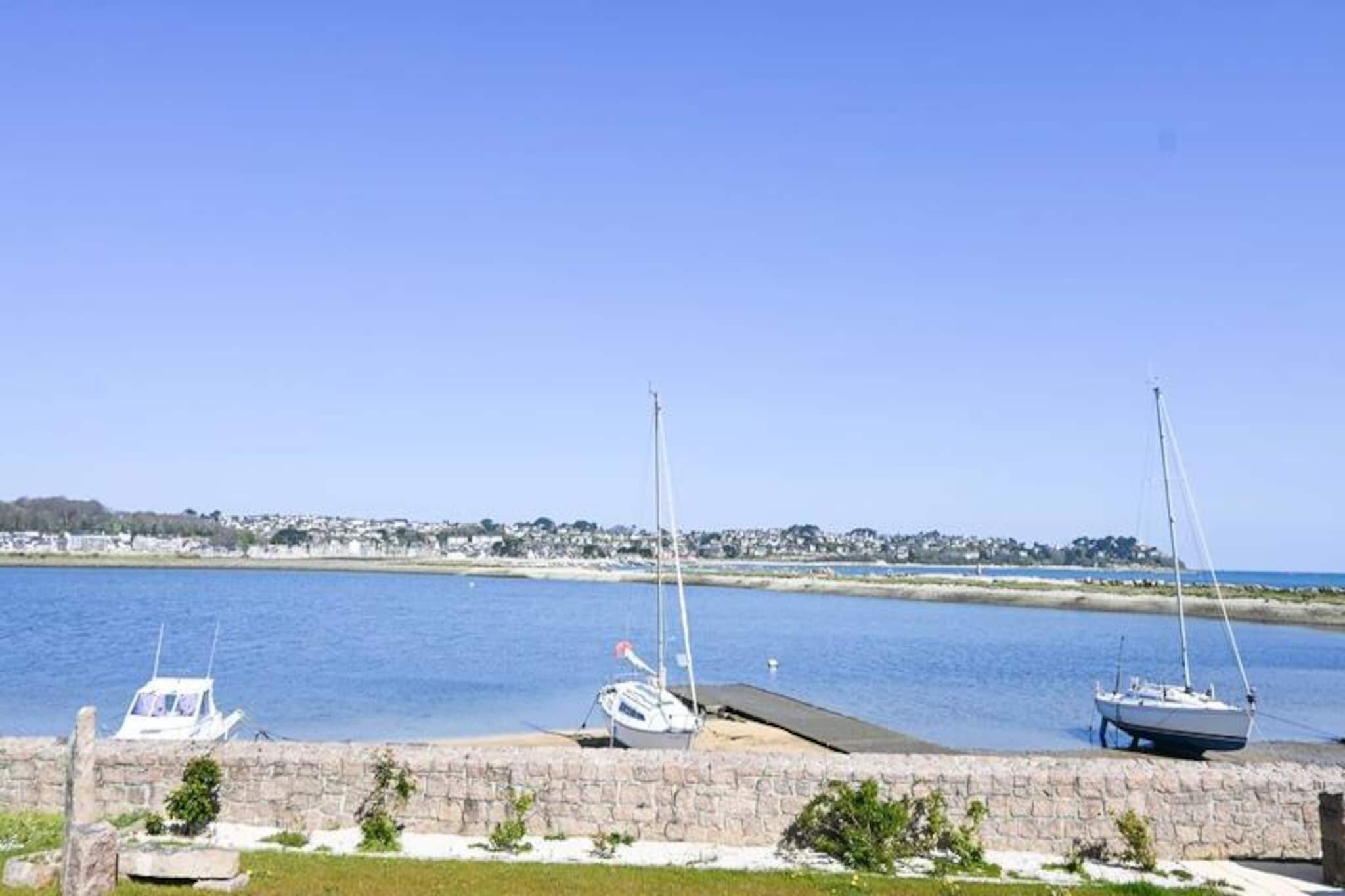 Maison à Louannec-Image-tags.