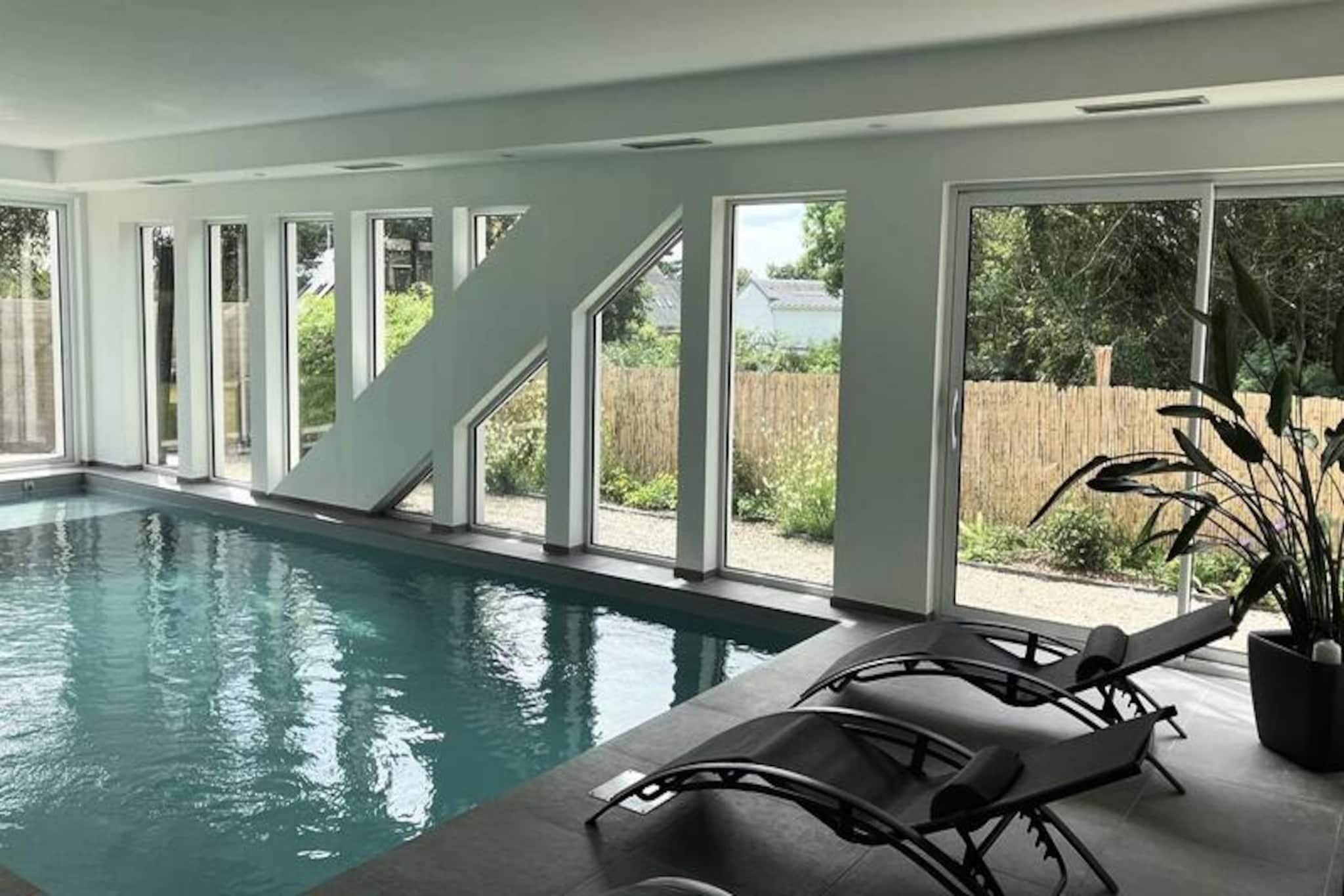 Villa Bihit Â· Cote De Granit Rose Villa with indoo