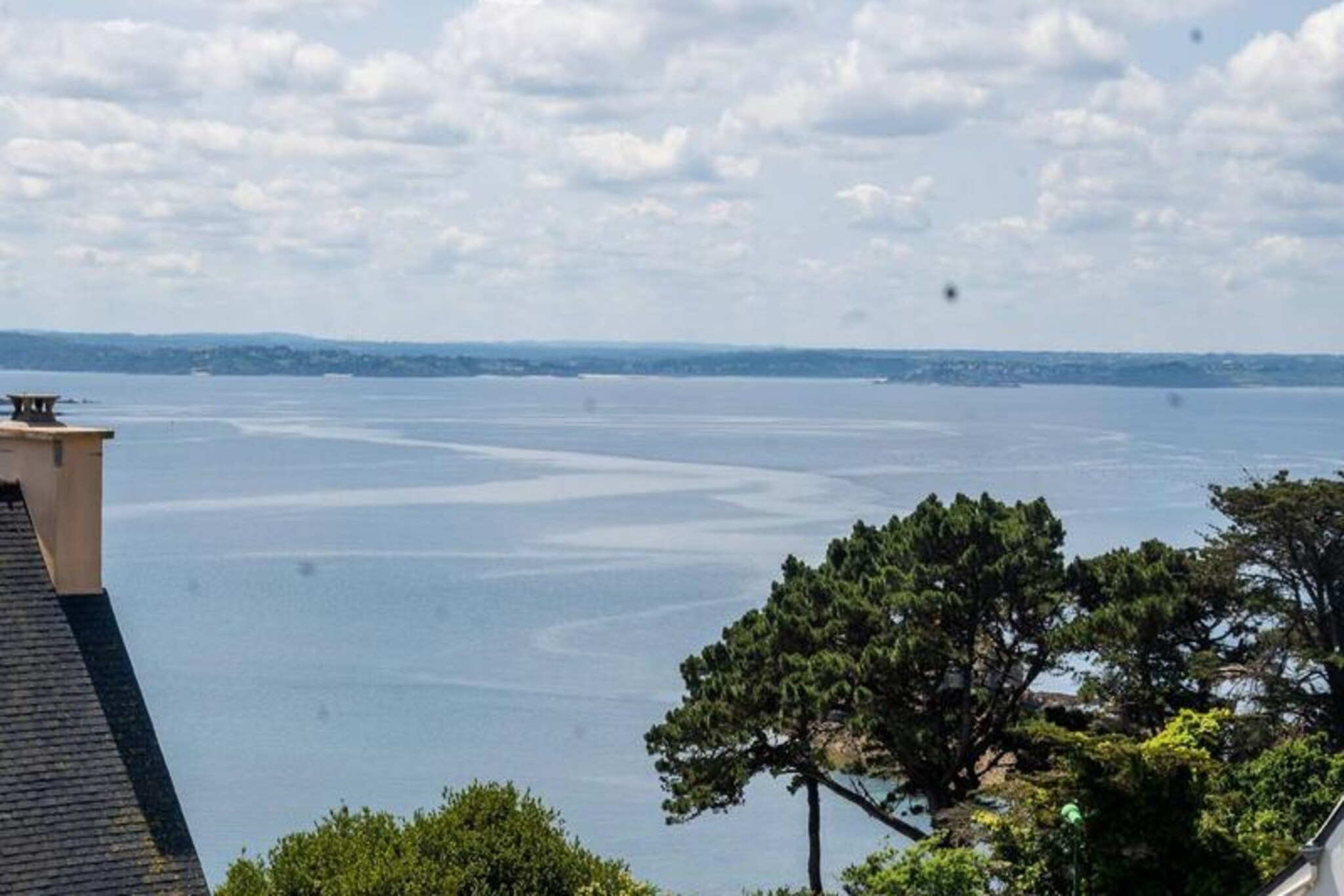 Ty Ewano Â· Lovely house with sea view in TrÃ©beurde