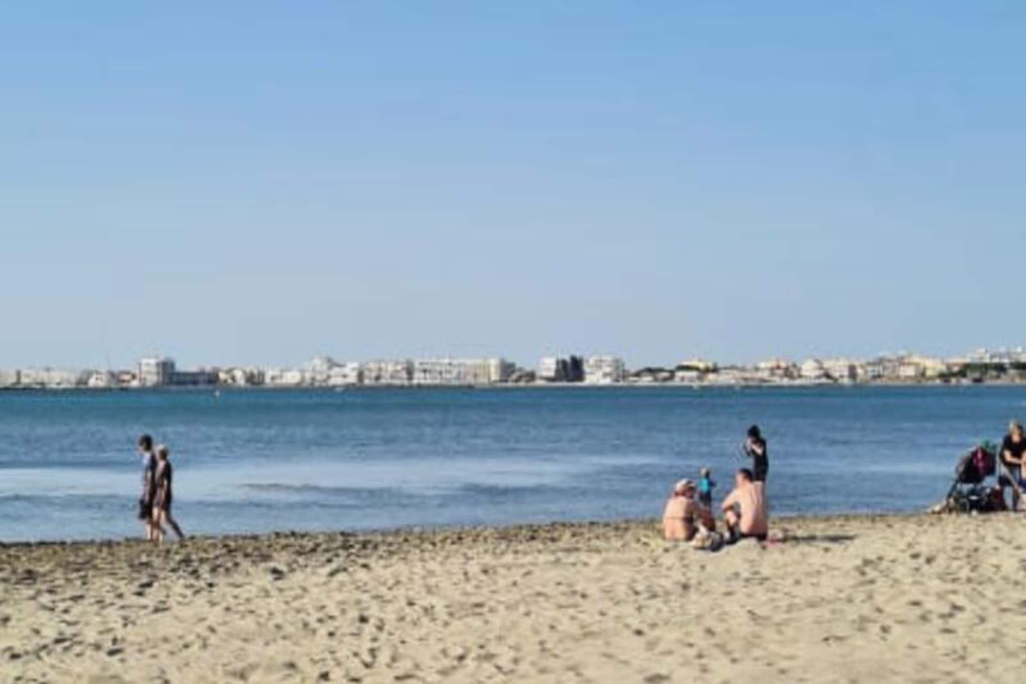 Résidence Marina Lairan Vue Sur L'eau Et Les Bateaux De Port Camargue 2 étoiles F-Image-tags.