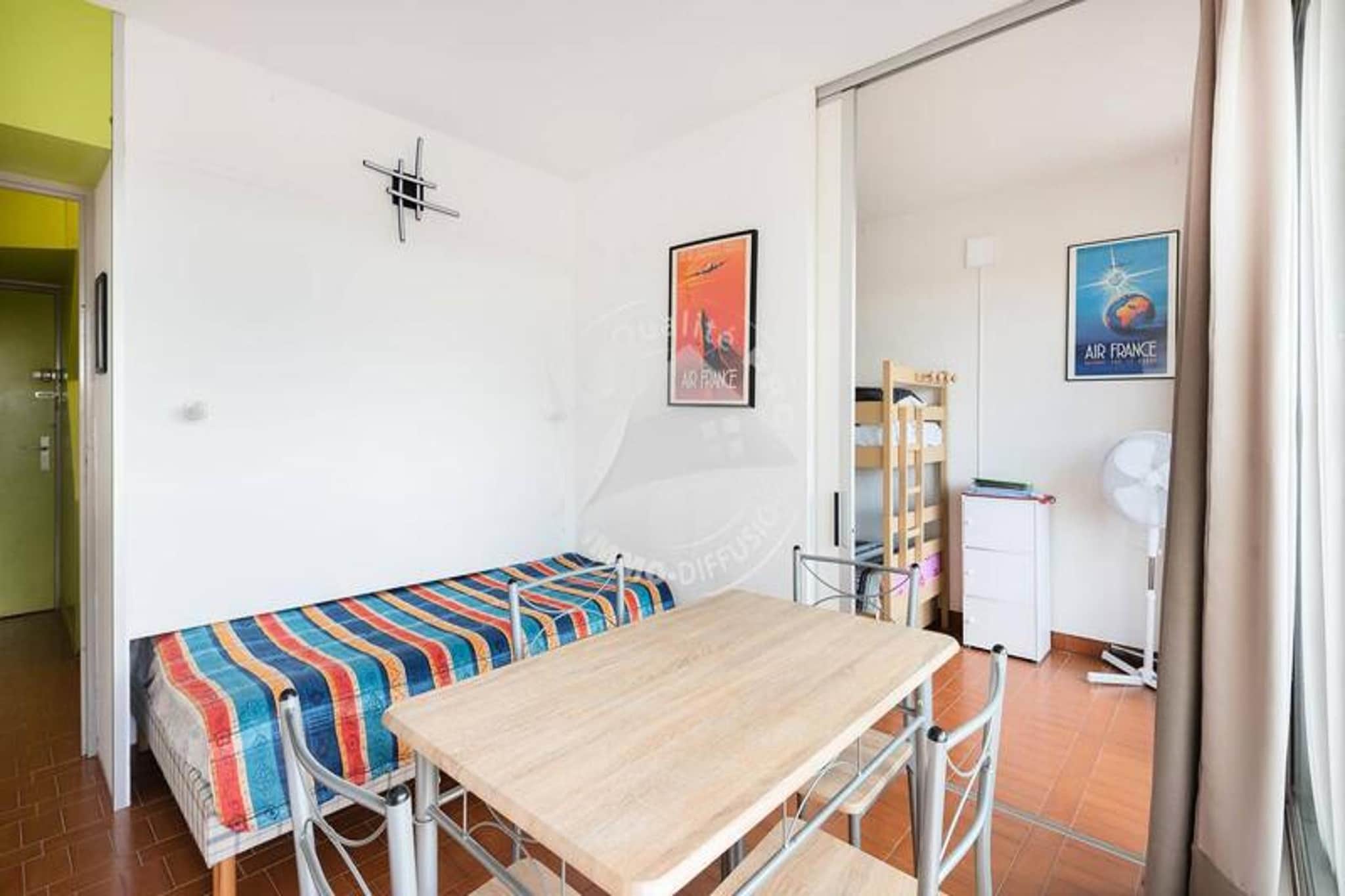 Résidence "le Quai Aux Fleurs"-Eetkamer