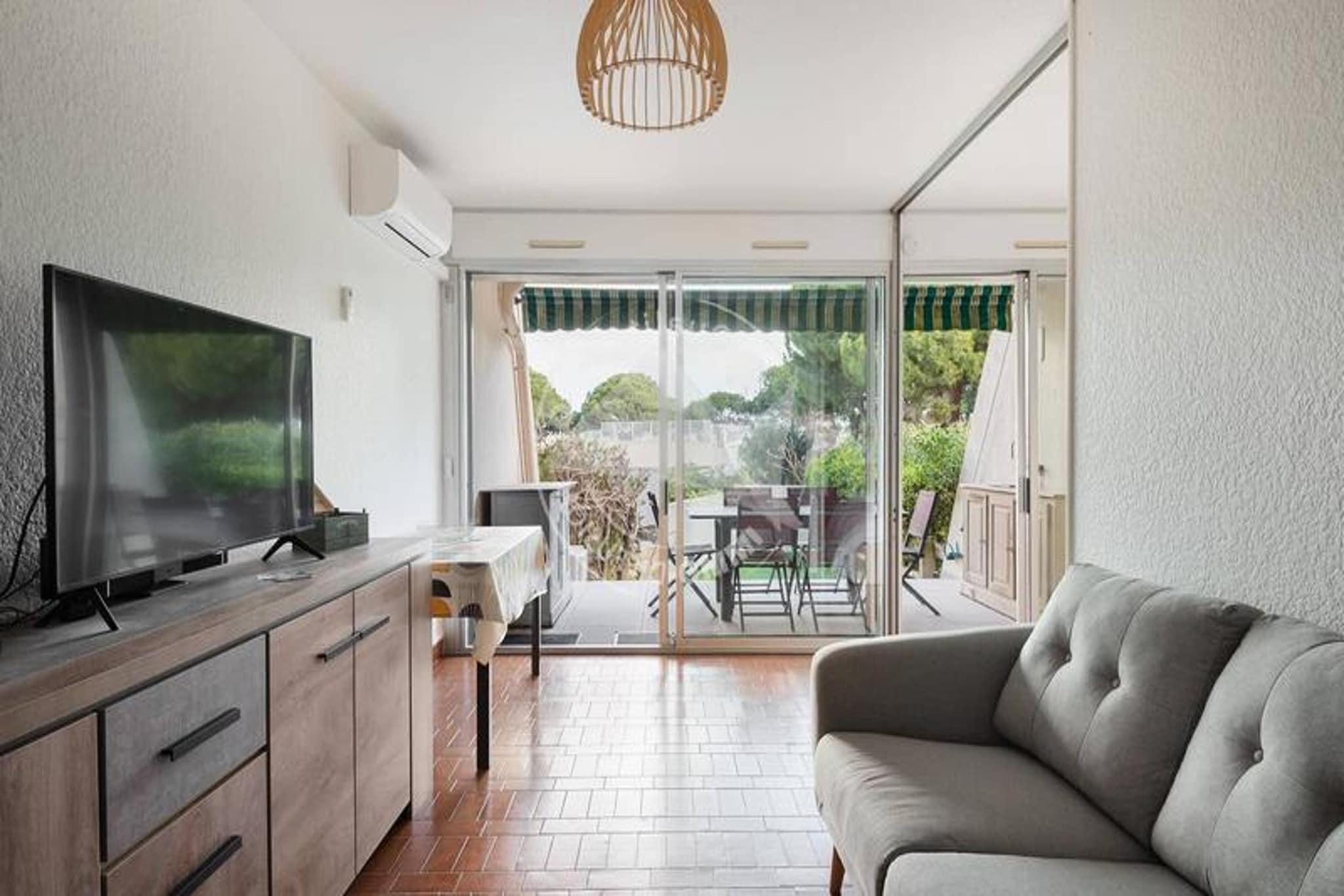 Résidence "le Quai Aux Fleurs"-Woonkamer