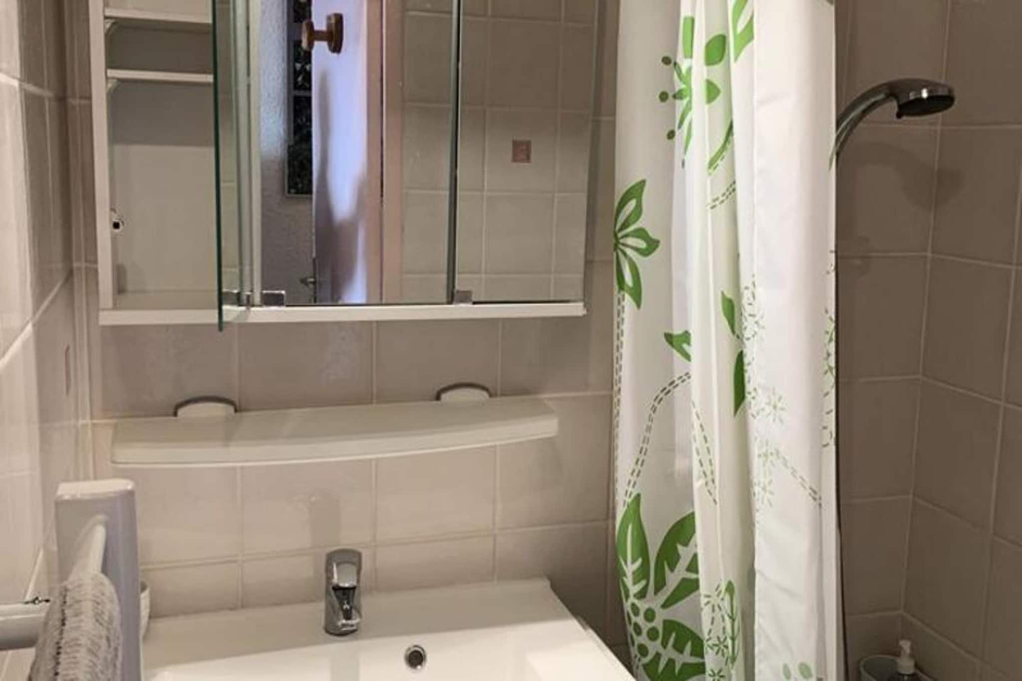 Résidence Balcons D'huez-Badkamer