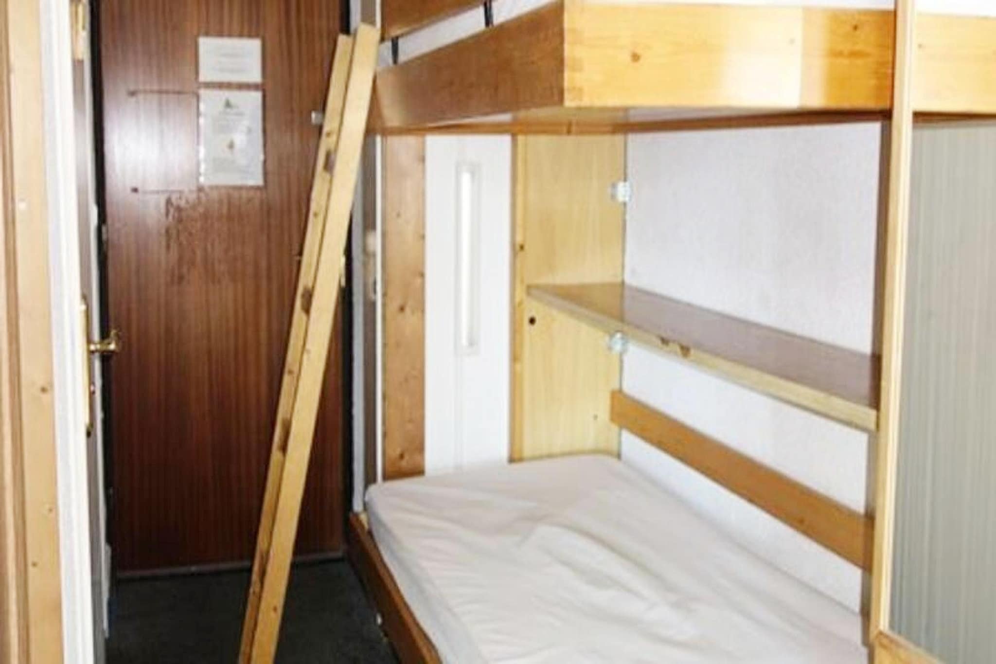 Résidence Menandiere-Bedroom