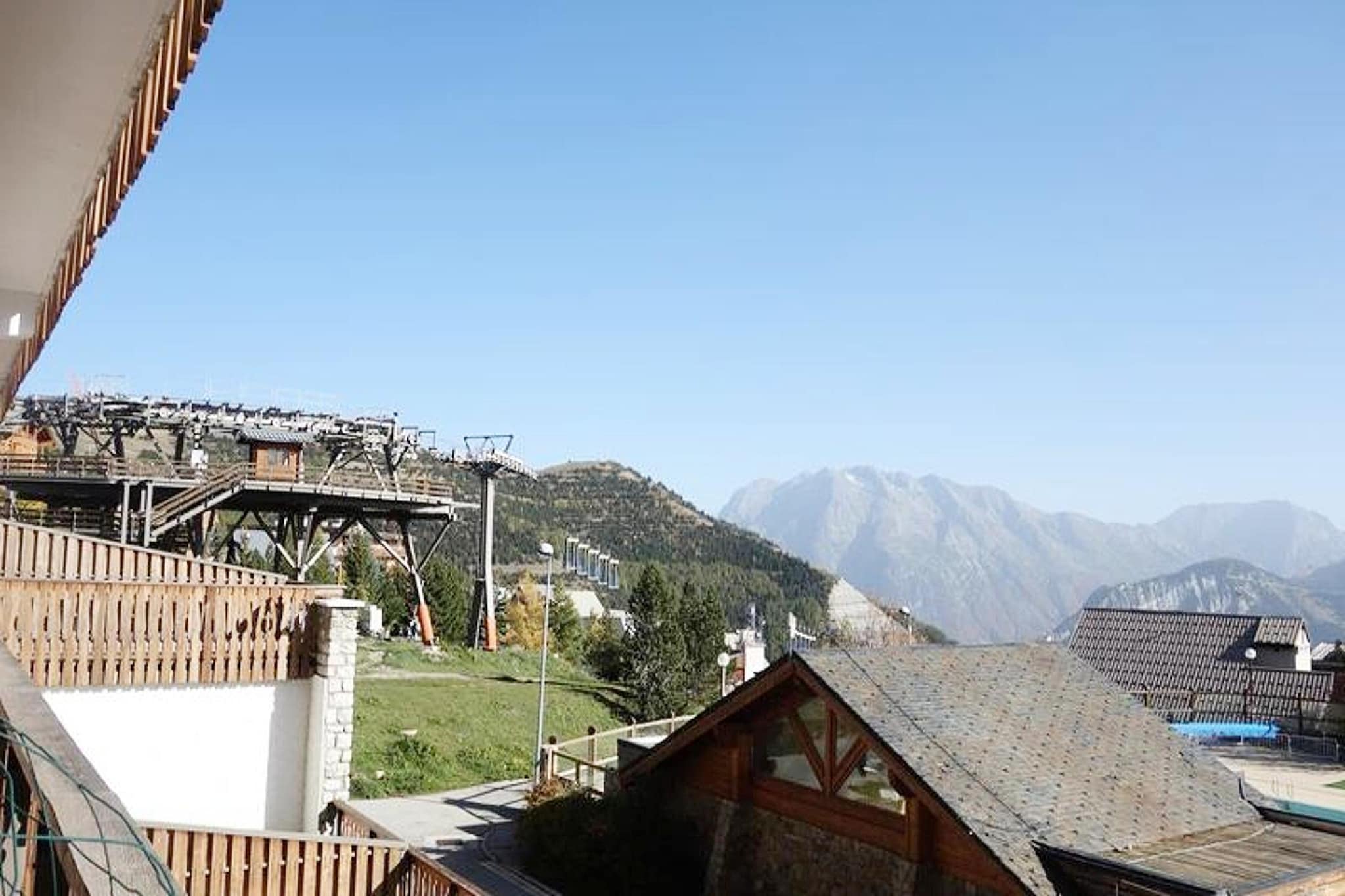 Résidence Menandiere-View in summer