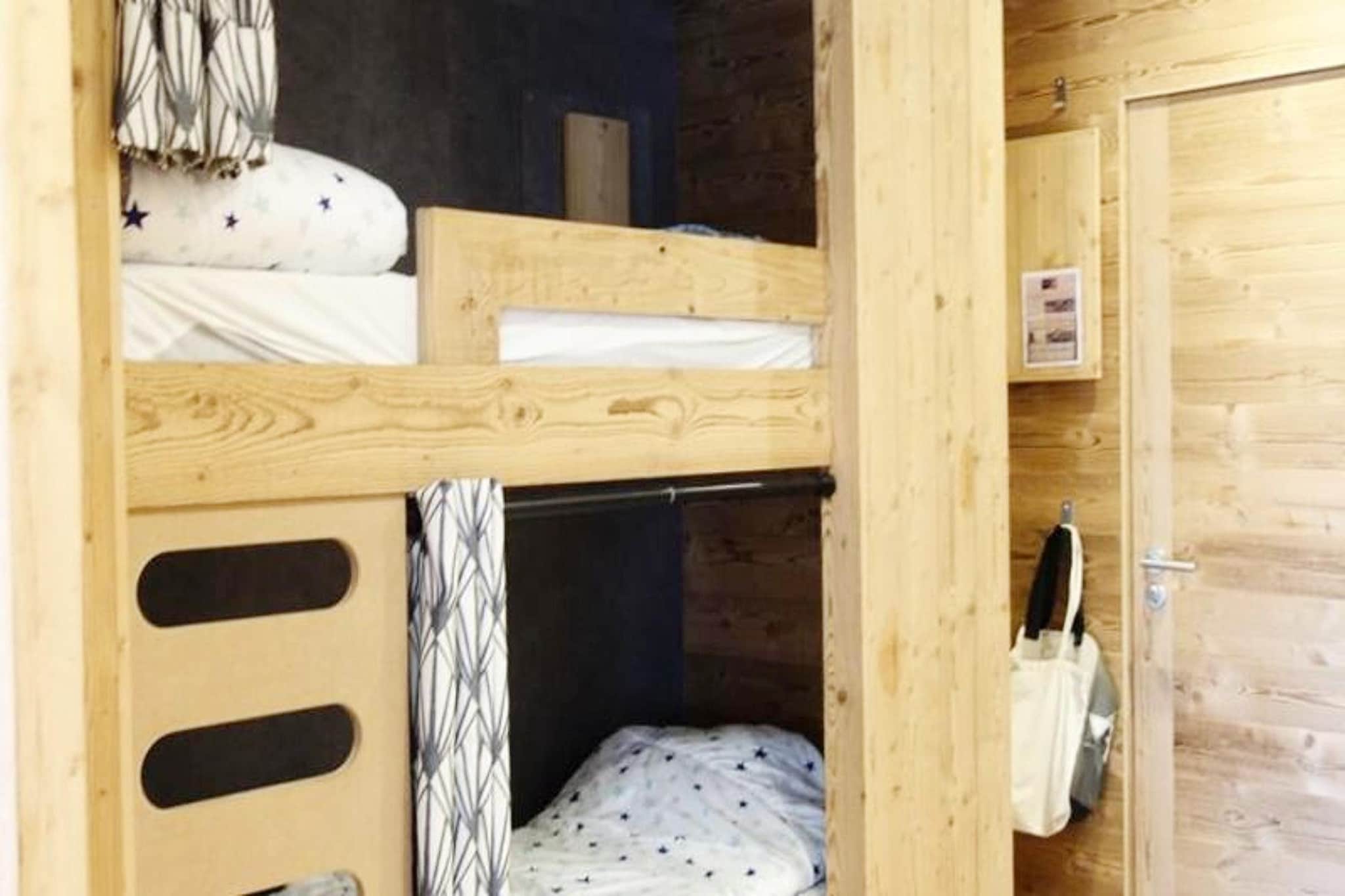 Résidence Menandiere-Bedroom