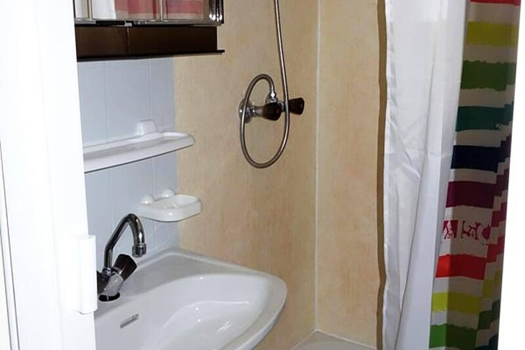 Résidence Menandiere-Bathroom