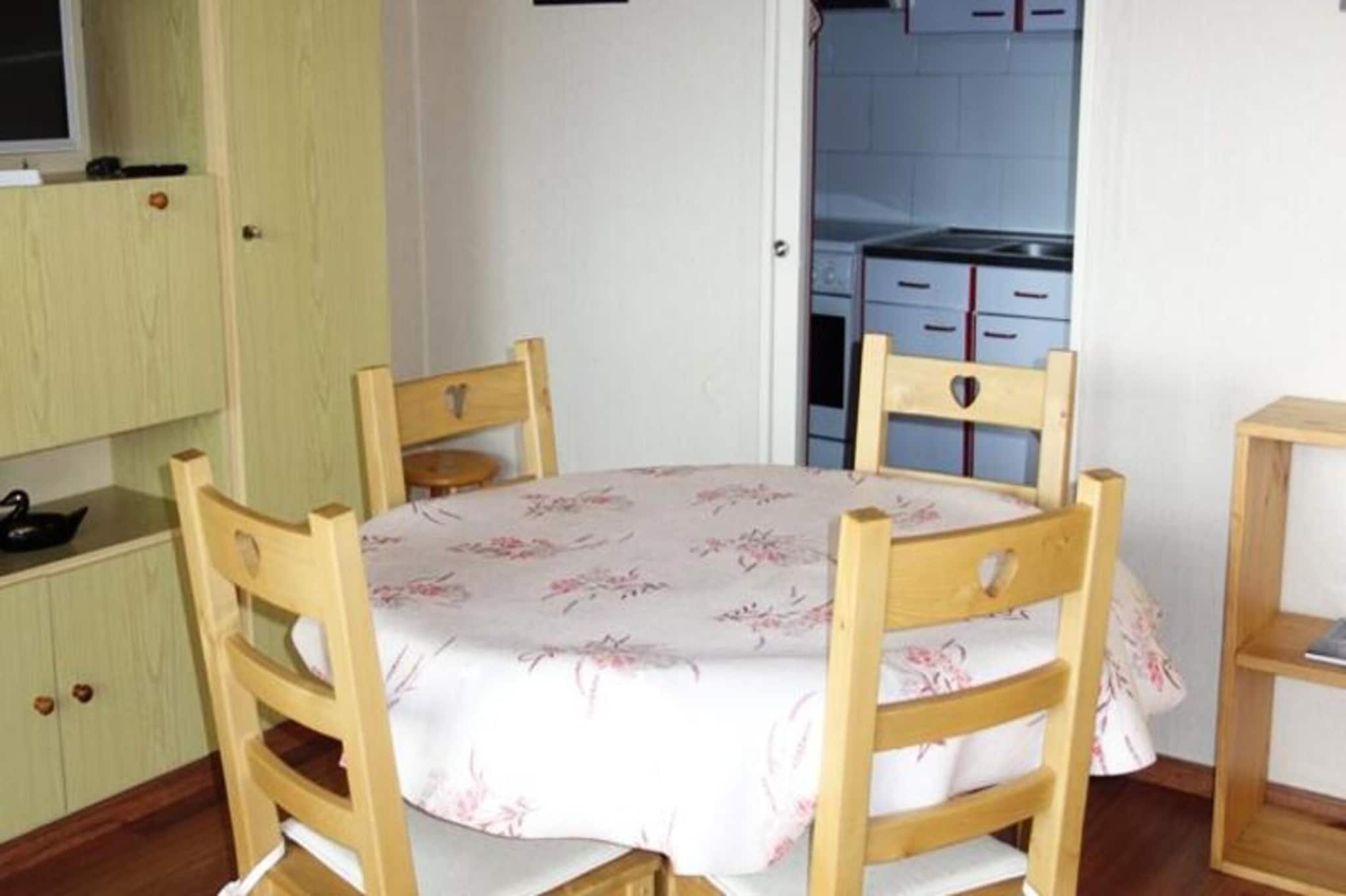 Résidence Choucas-Eetkamer