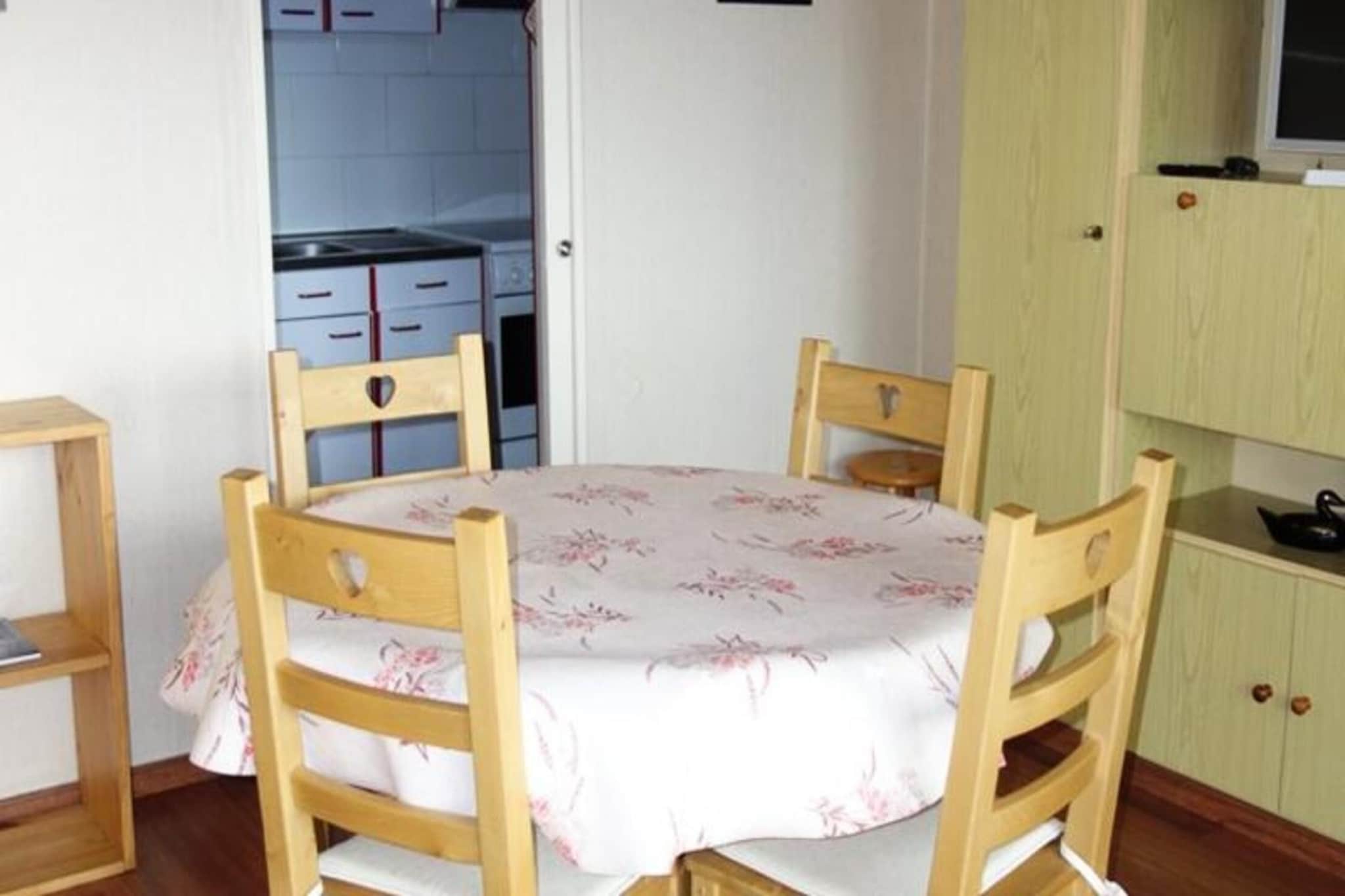 Résidence Choucas-Eetkamer