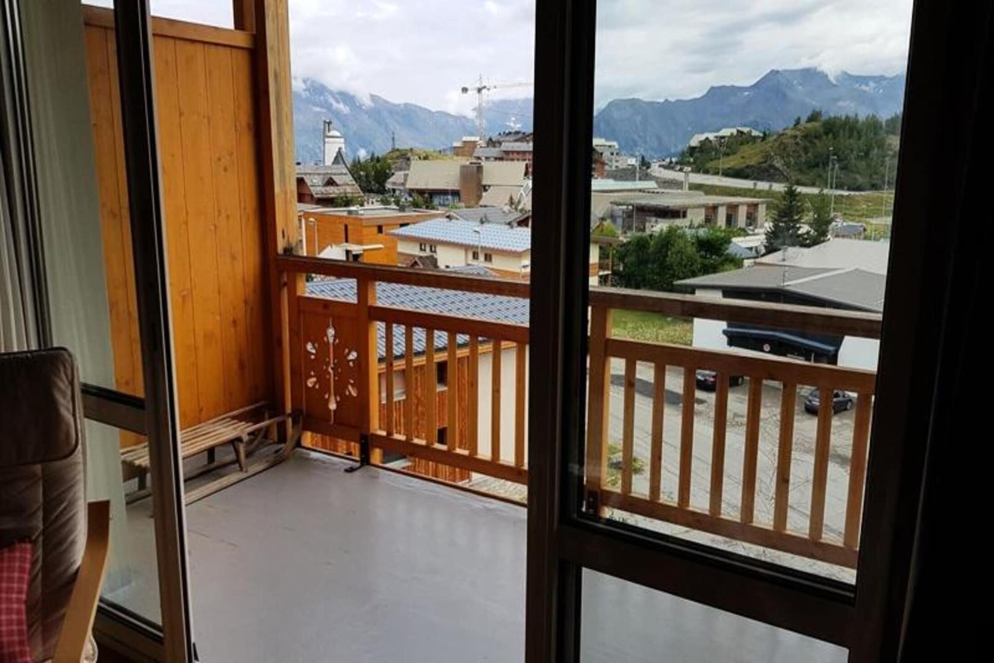 Résidence Choucas-Buitenkant zomer