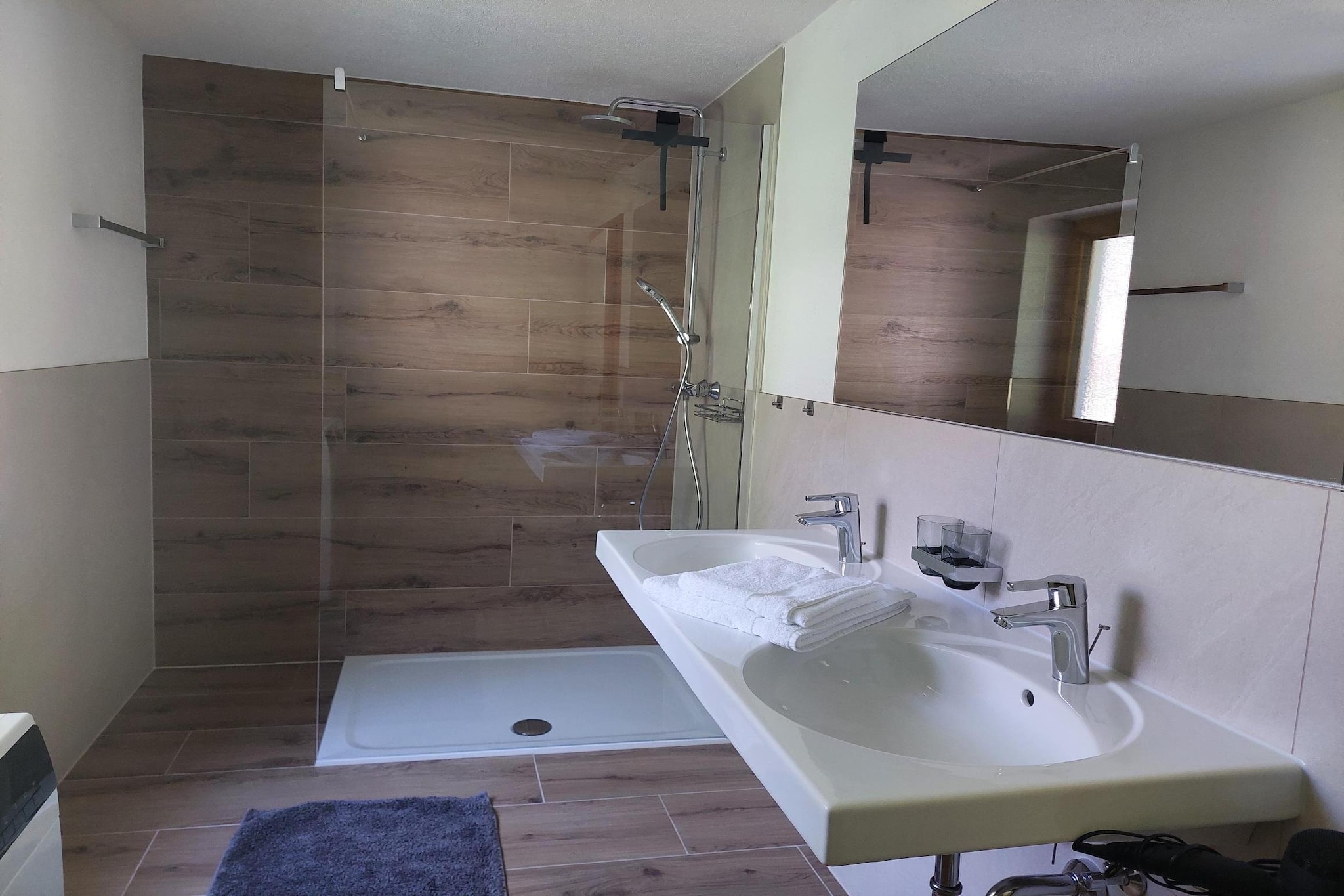 Ferienhaus Die Ginin-Badkamer