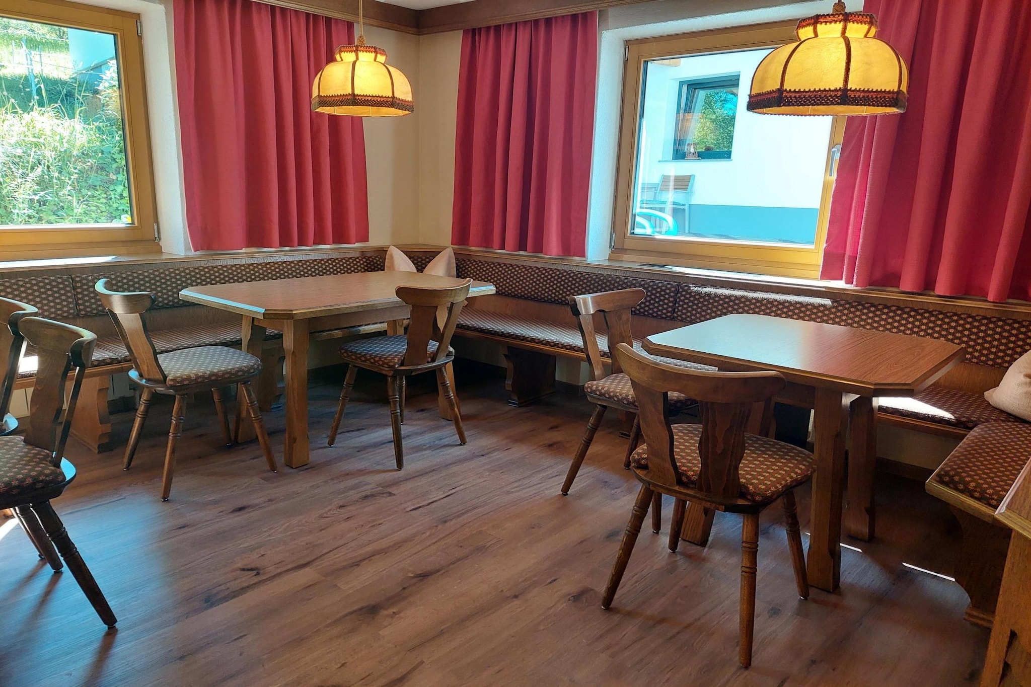 Ferienhaus Die Ginin-Eetkamer