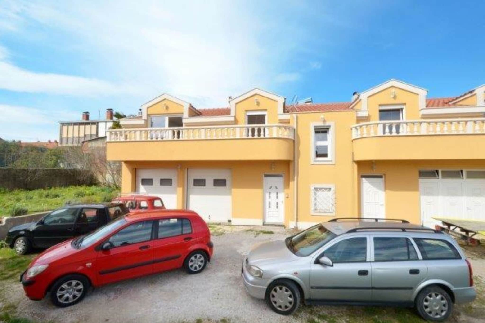 Bright Kaštela Apartment with Balcony and Private Parking - Two Bedroom Apartment-Extérieur