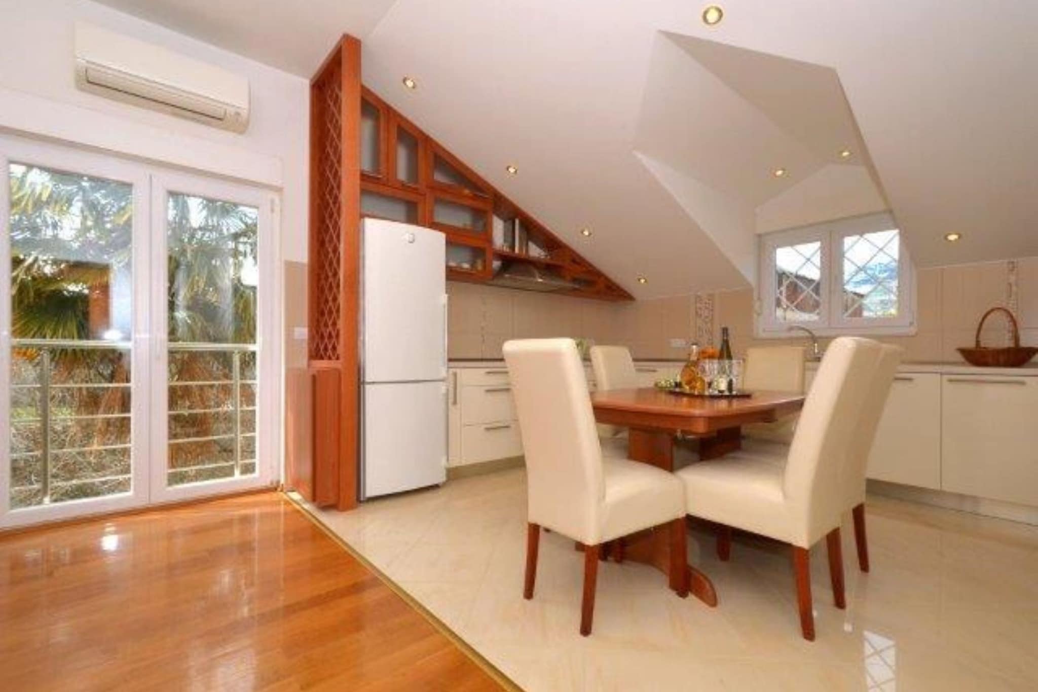 Bright Kaštela Apartment with Balcony and Private Parking - Two Bedroom Apartment-Cuisine