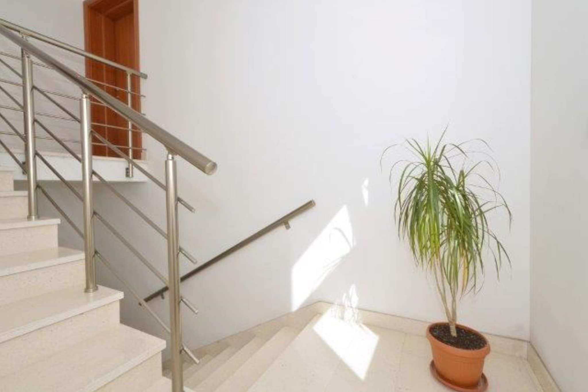 Bright Kaštela Apartment with Balcony and Private Parking - Two Bedroom Apartment-Escaliers