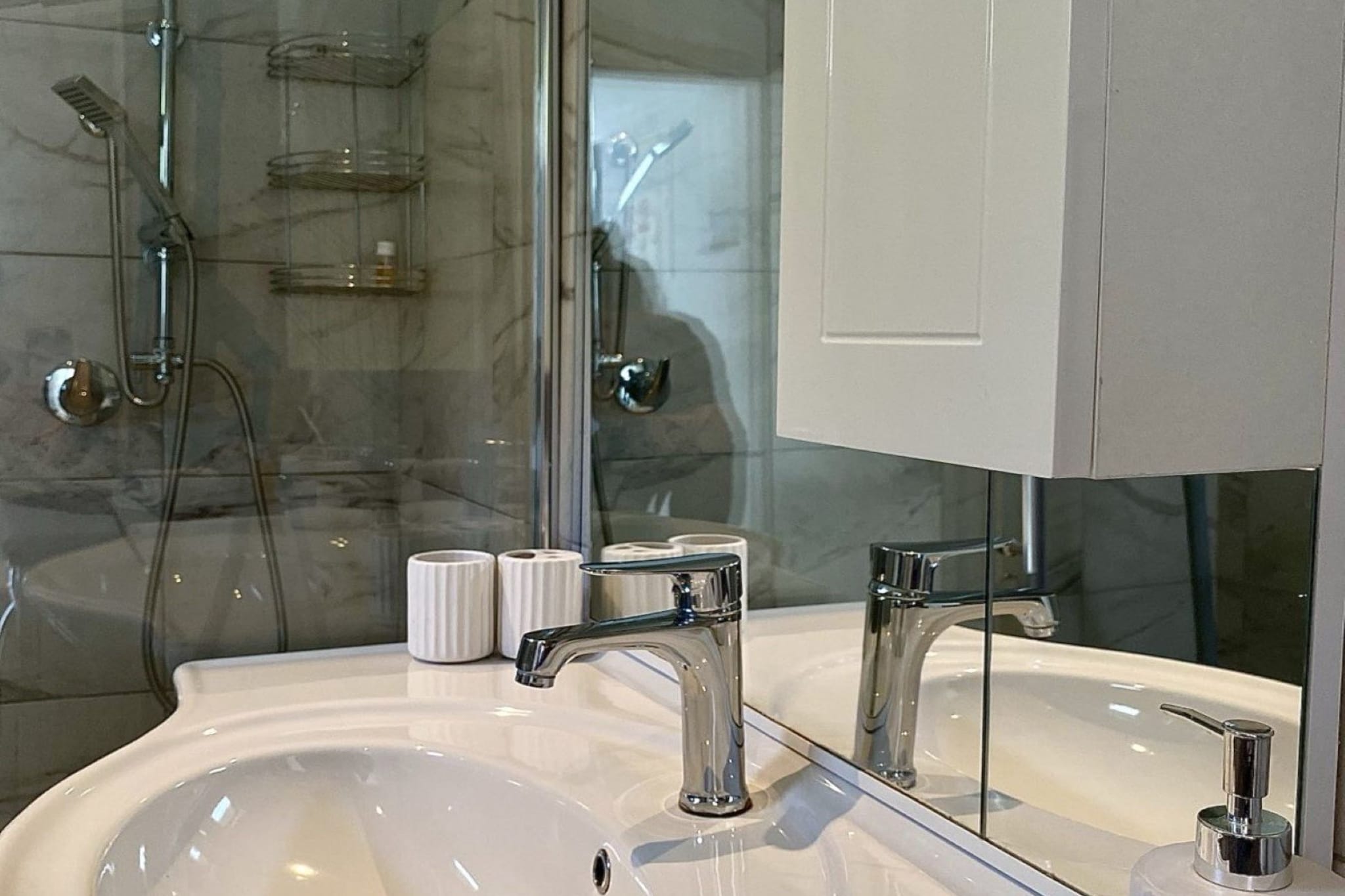 Luxury Lovran Apartments with Swimming Pool - Classic One Bedroom Apartment-Bathroom