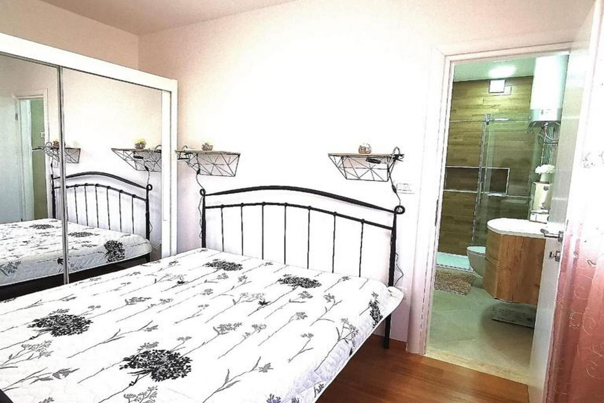 Luxury Apartment Okrug Gornji with Sea View and Pool - Three Bedroom Apartment with Sea View and Pool-Bedroom