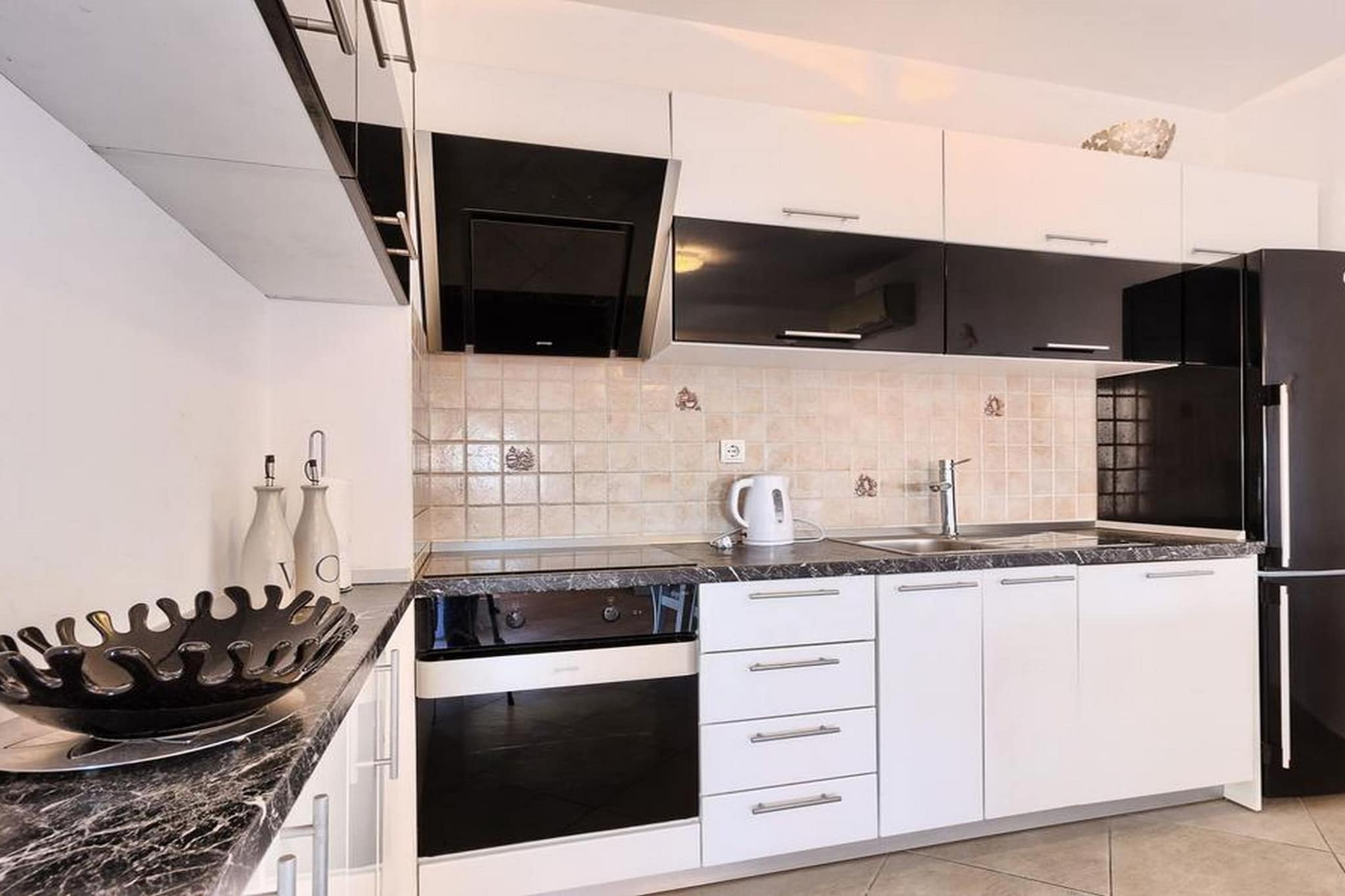Luxury Apartment Okrug Gornji with Sea View and Pool - Three Bedroom Apartment with Sea View and Pool-Kitchen