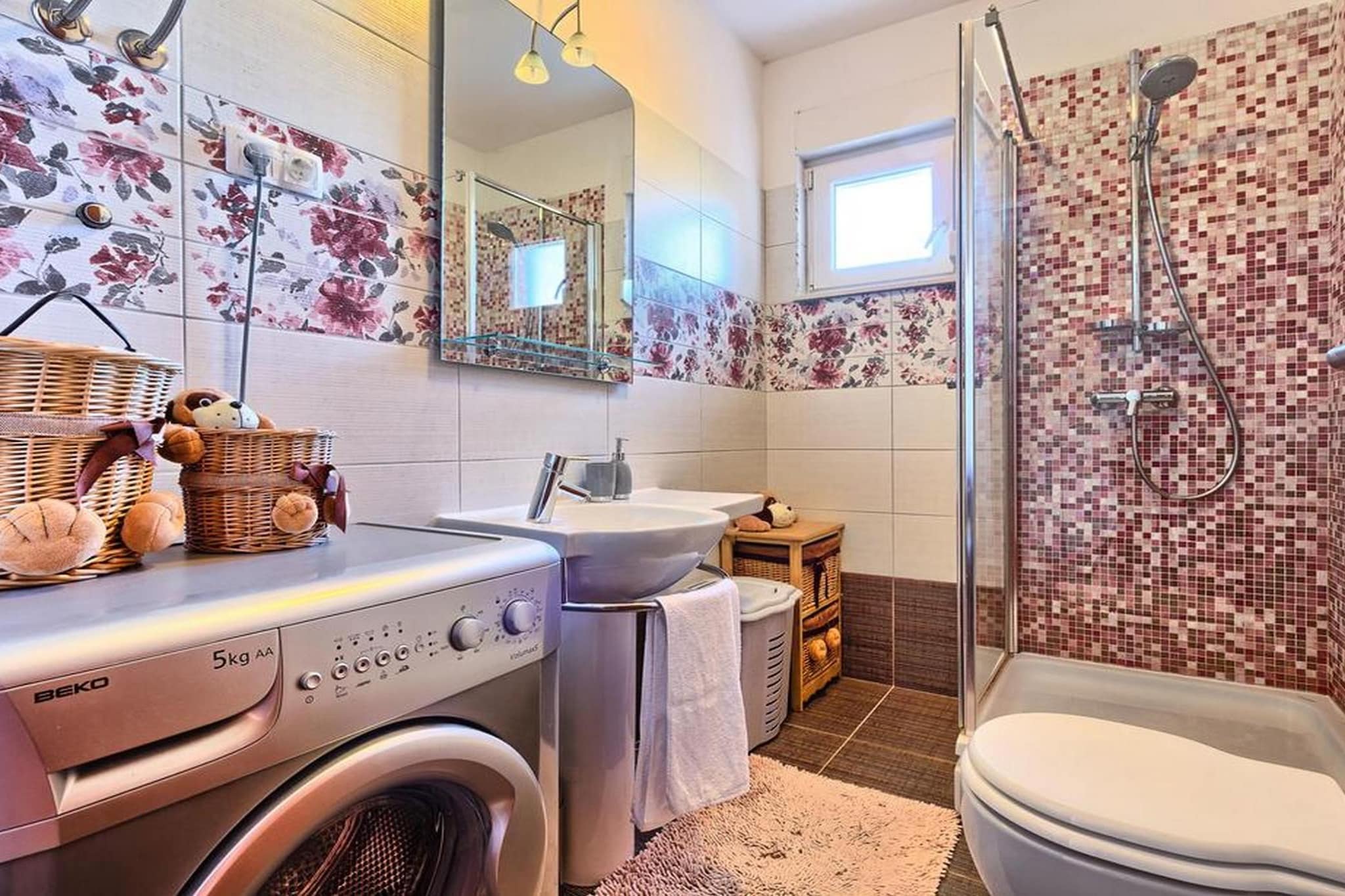 Luxury Apartment Okrug Gornji with Sea View and Pool - Three Bedroom Apartment with Sea View and Pool-Bathroom