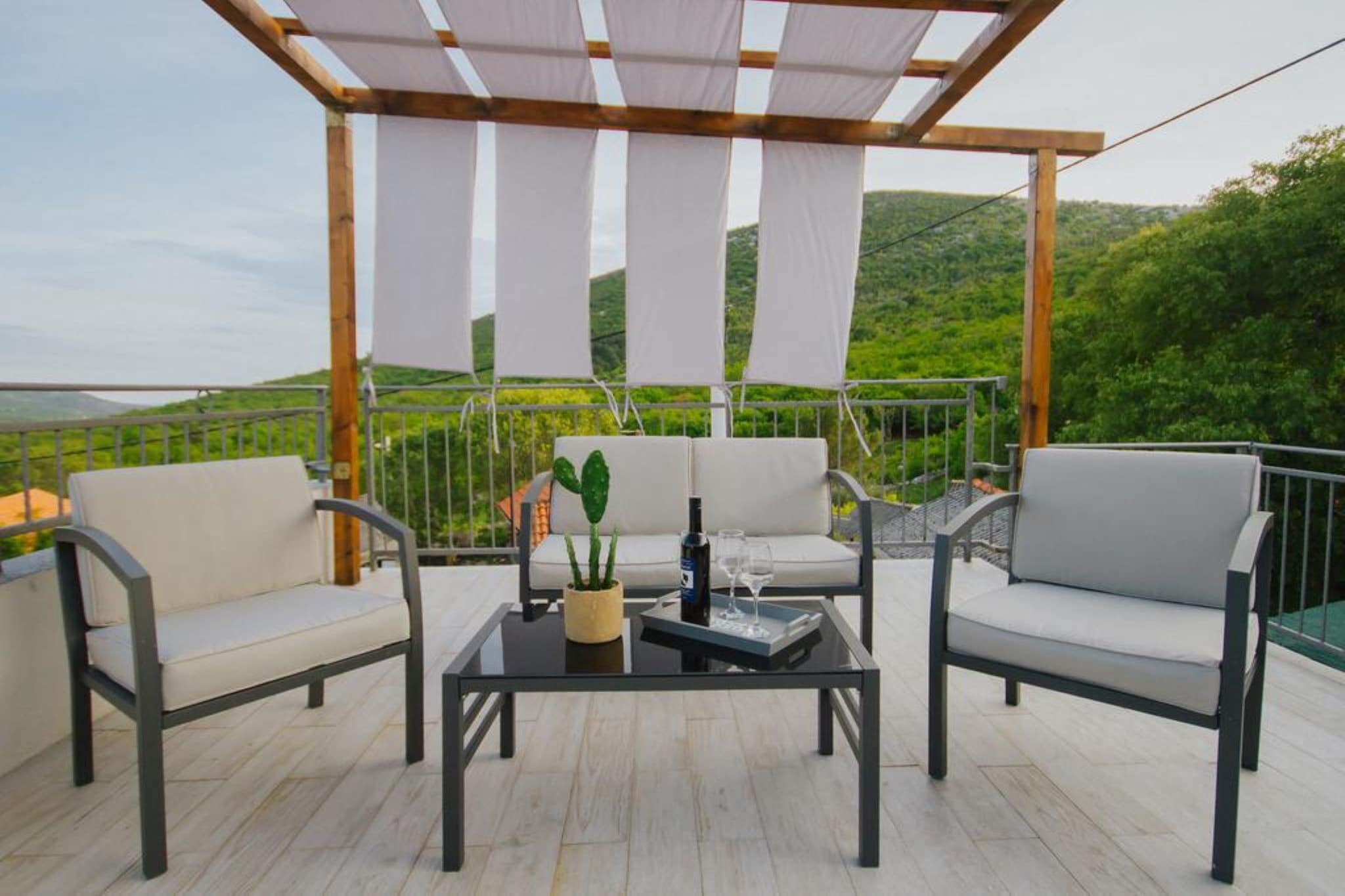 Tranquil Getaway Villa Prapatnica with Pool and Garden - Three  Bedroom Villa with Pool-Terrace balcony