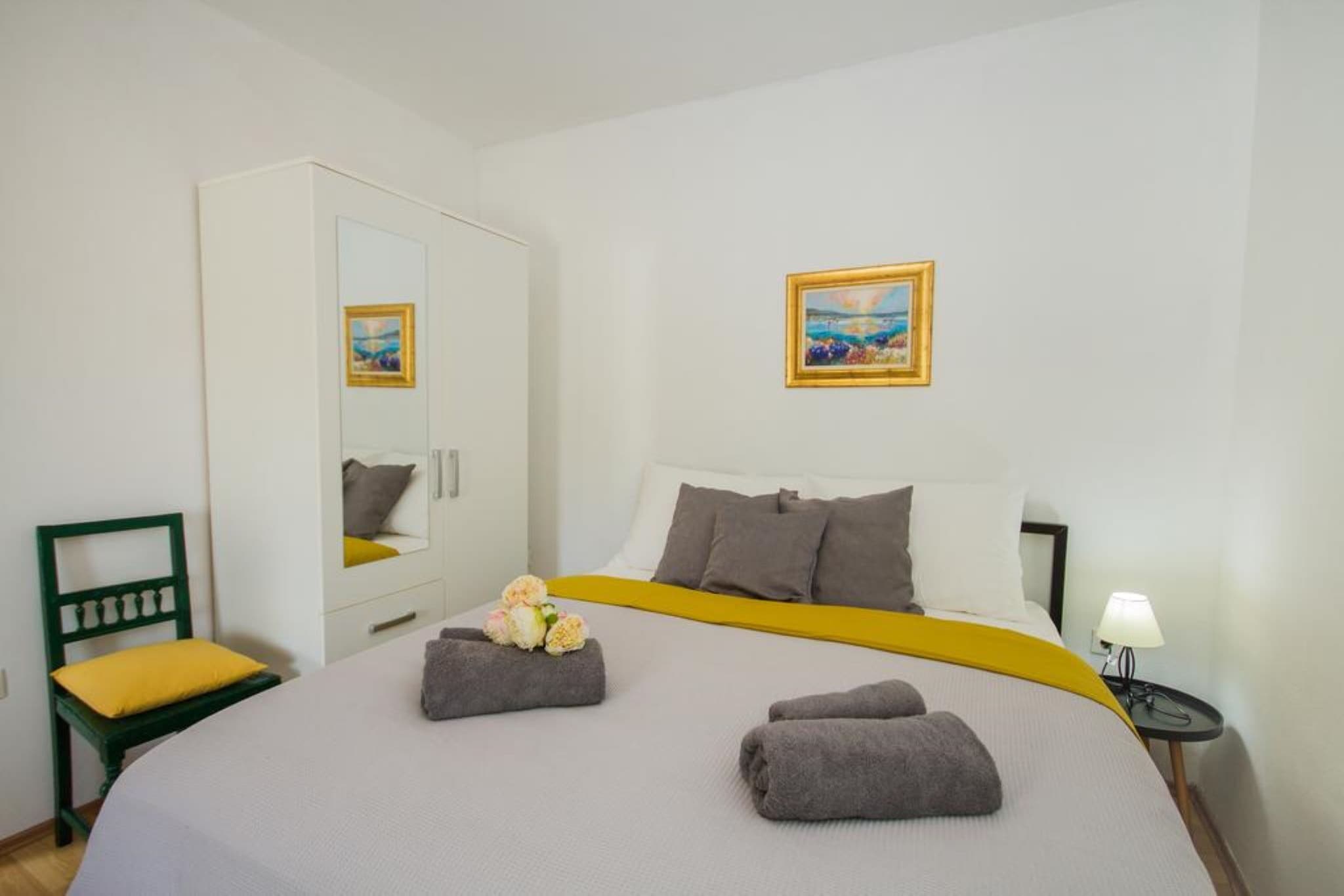 Tranquil Getaway Villa Prapatnica with Pool and Garden - Three  Bedroom Villa with Pool-Bedroom
