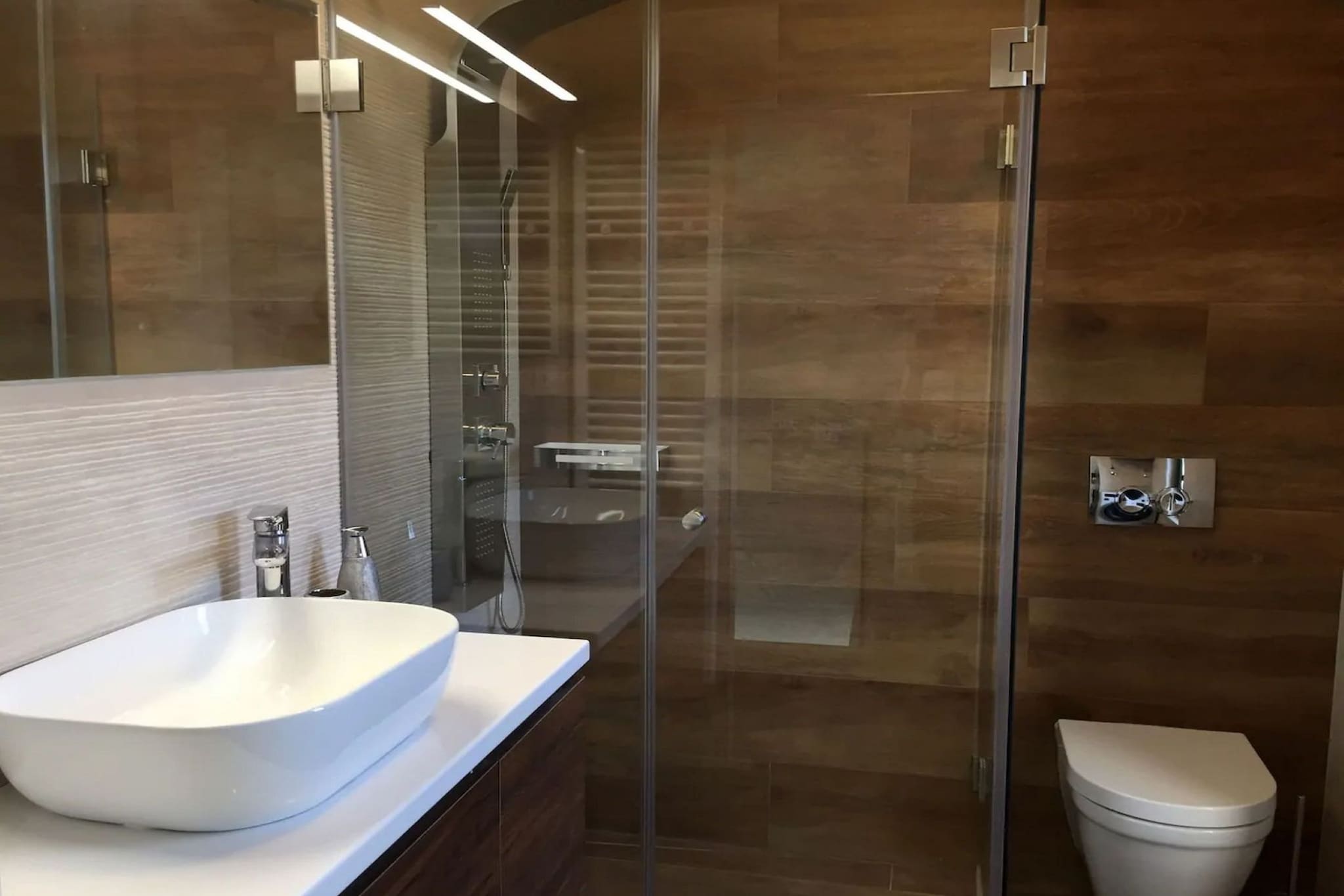 Four Bedroom Villa-Bathroom