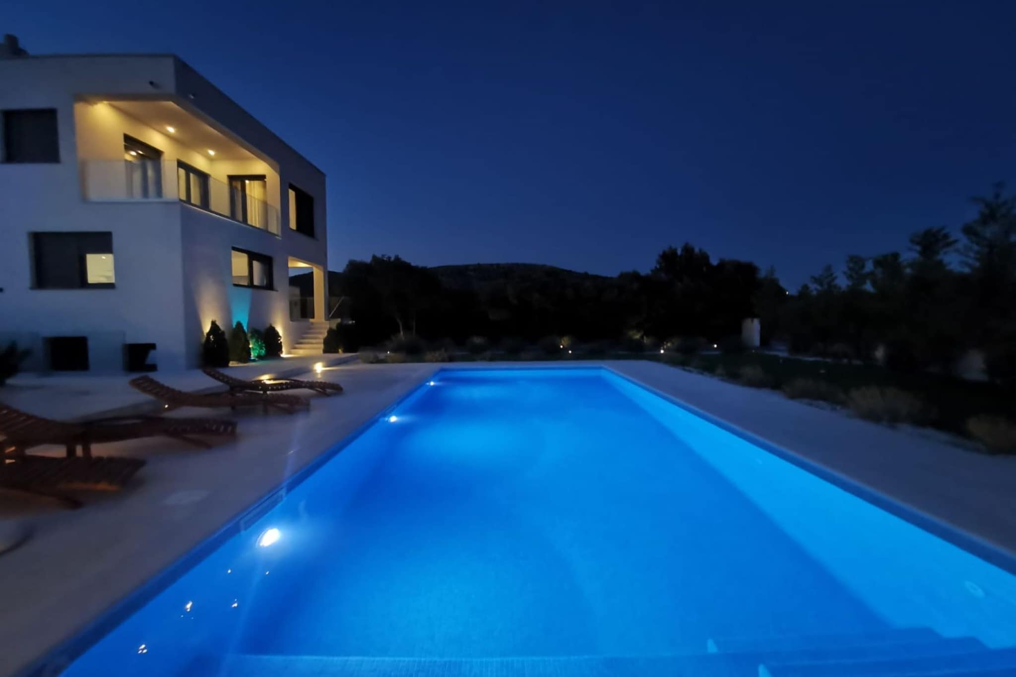 Four Bedroom Villa-Pool