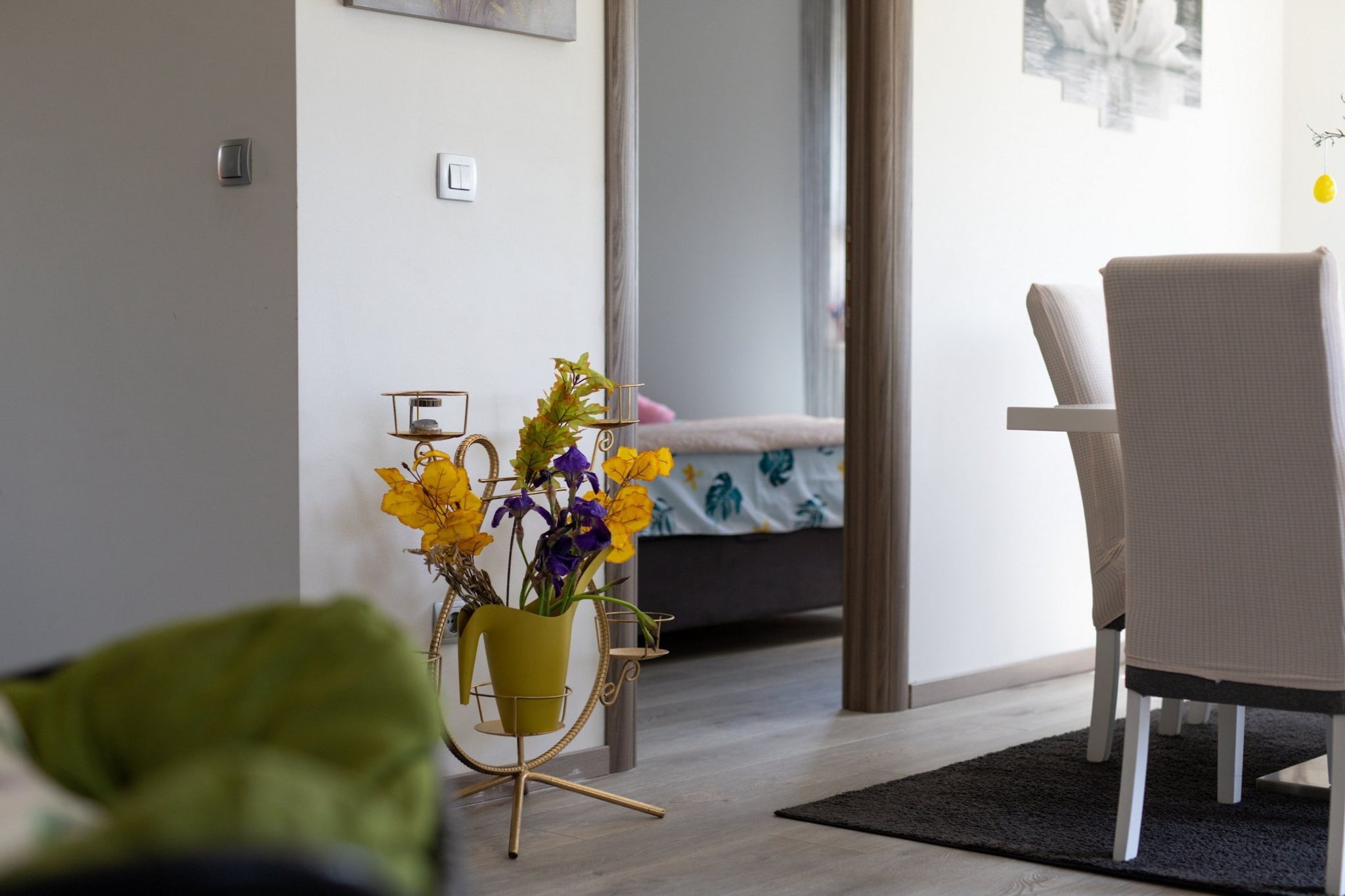 Trendy and Chic Apartment with Terrace and Private Garden - One Bedroom Apartment-Salle à manger