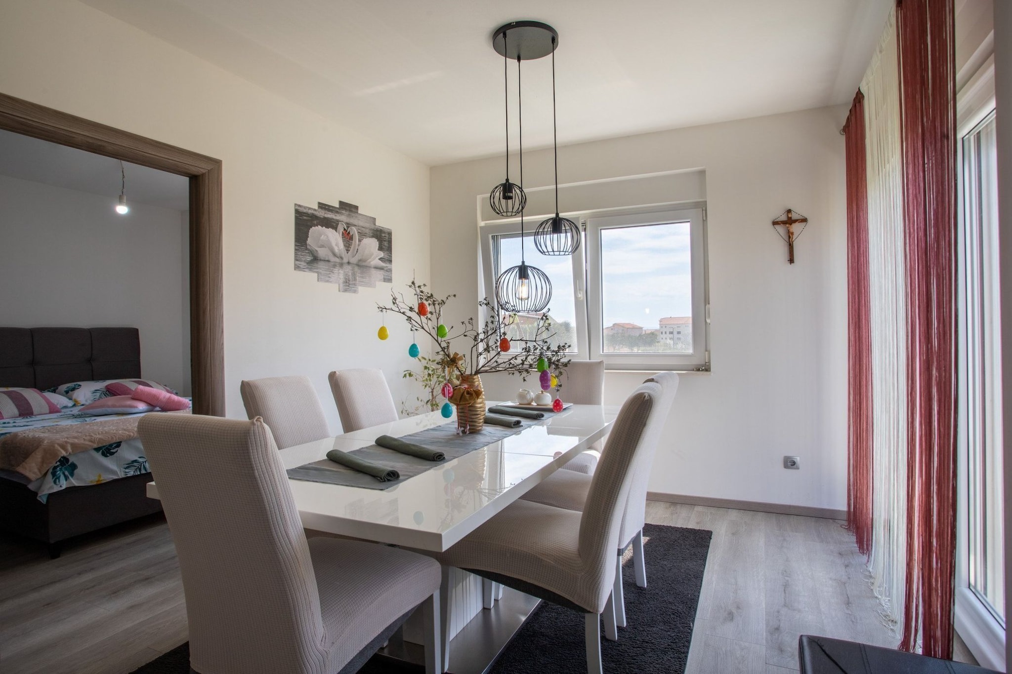 Trendy and Chic Apartment with Terrace and Private Garden - One Bedroom Apartment-Salle à manger
