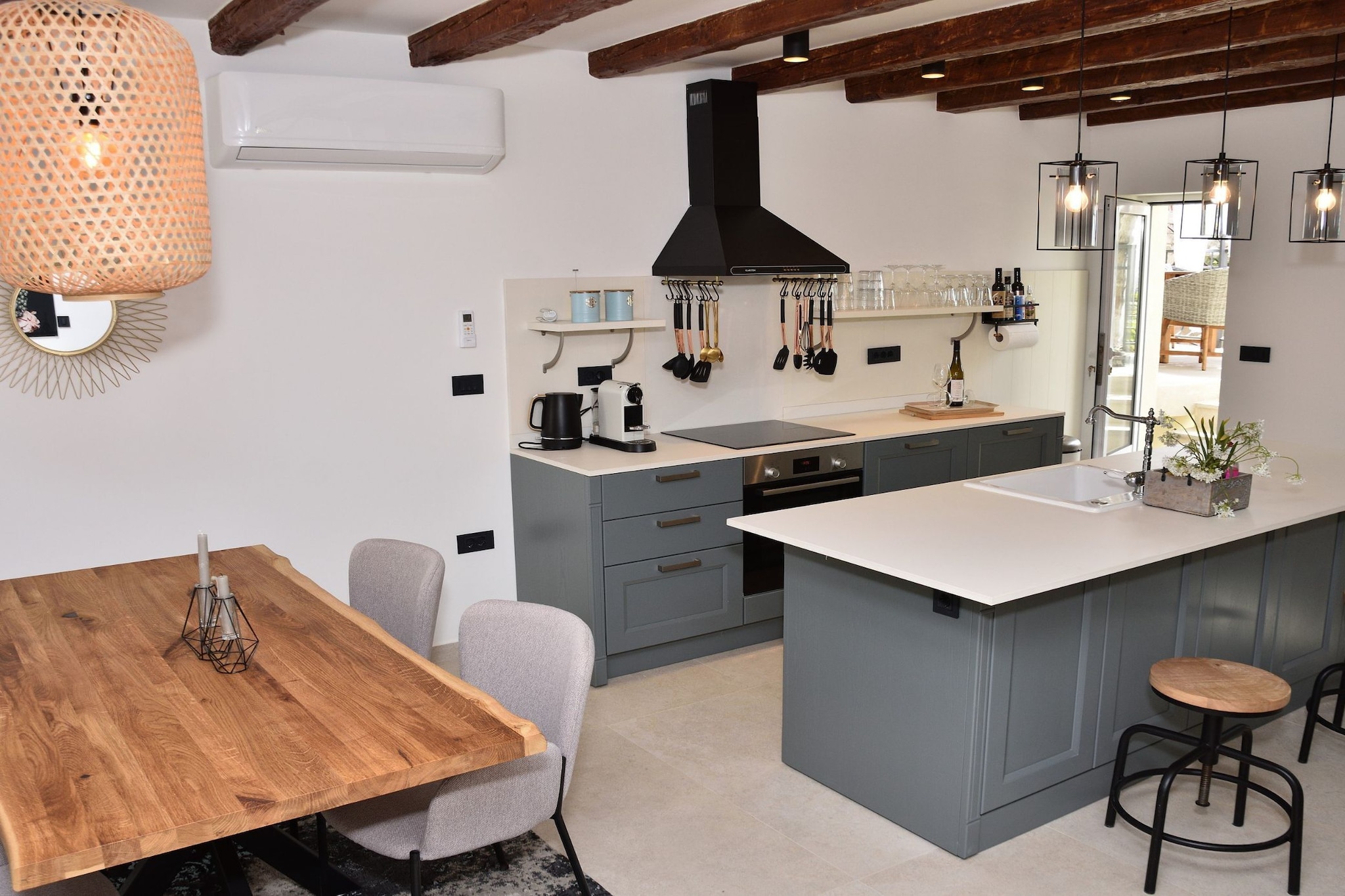 Old Town Rovinj Hidden Residence with Terrace - One Bedroom Apartment with Terrace-Küche